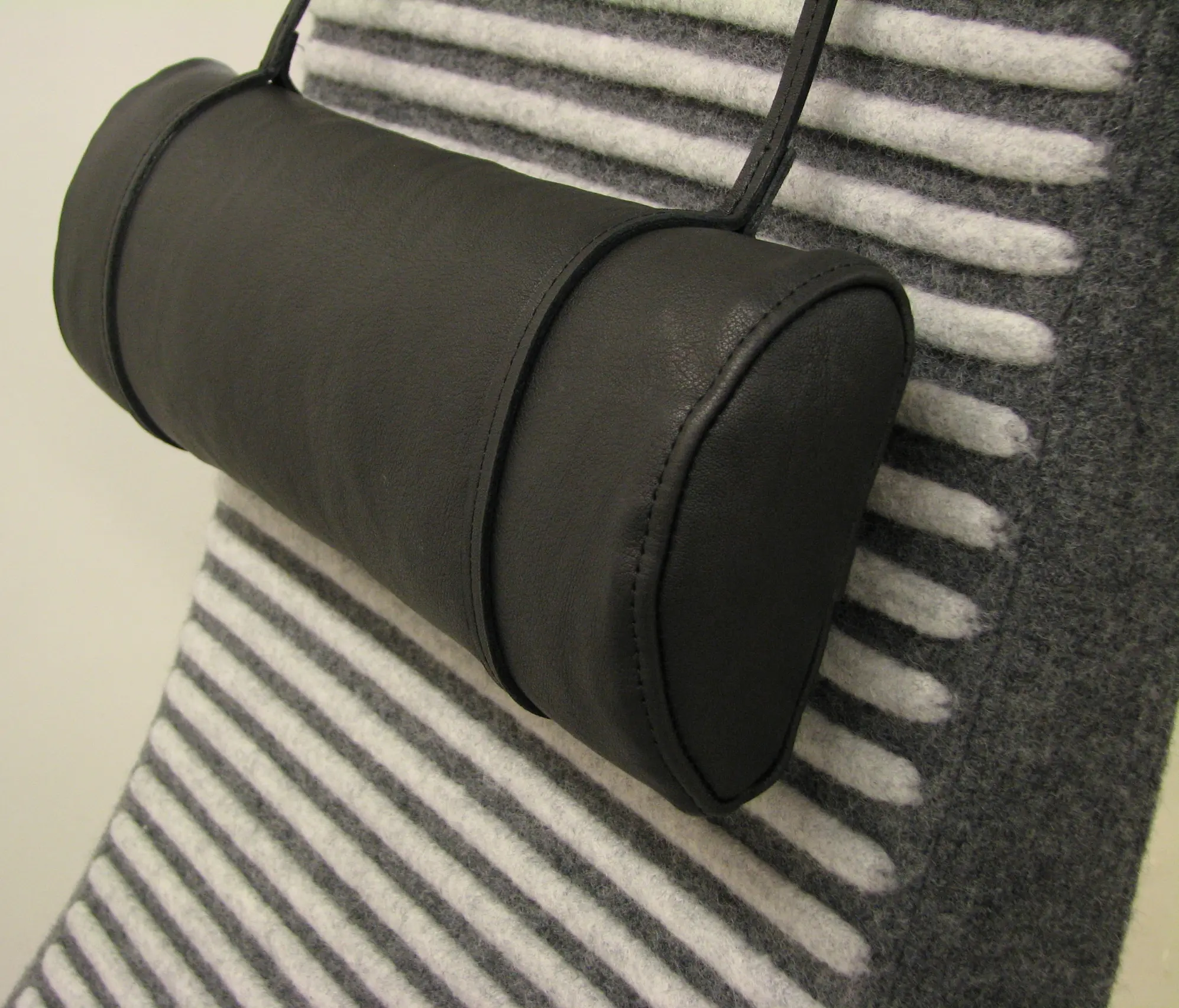 Olby Design - Jako High footrest