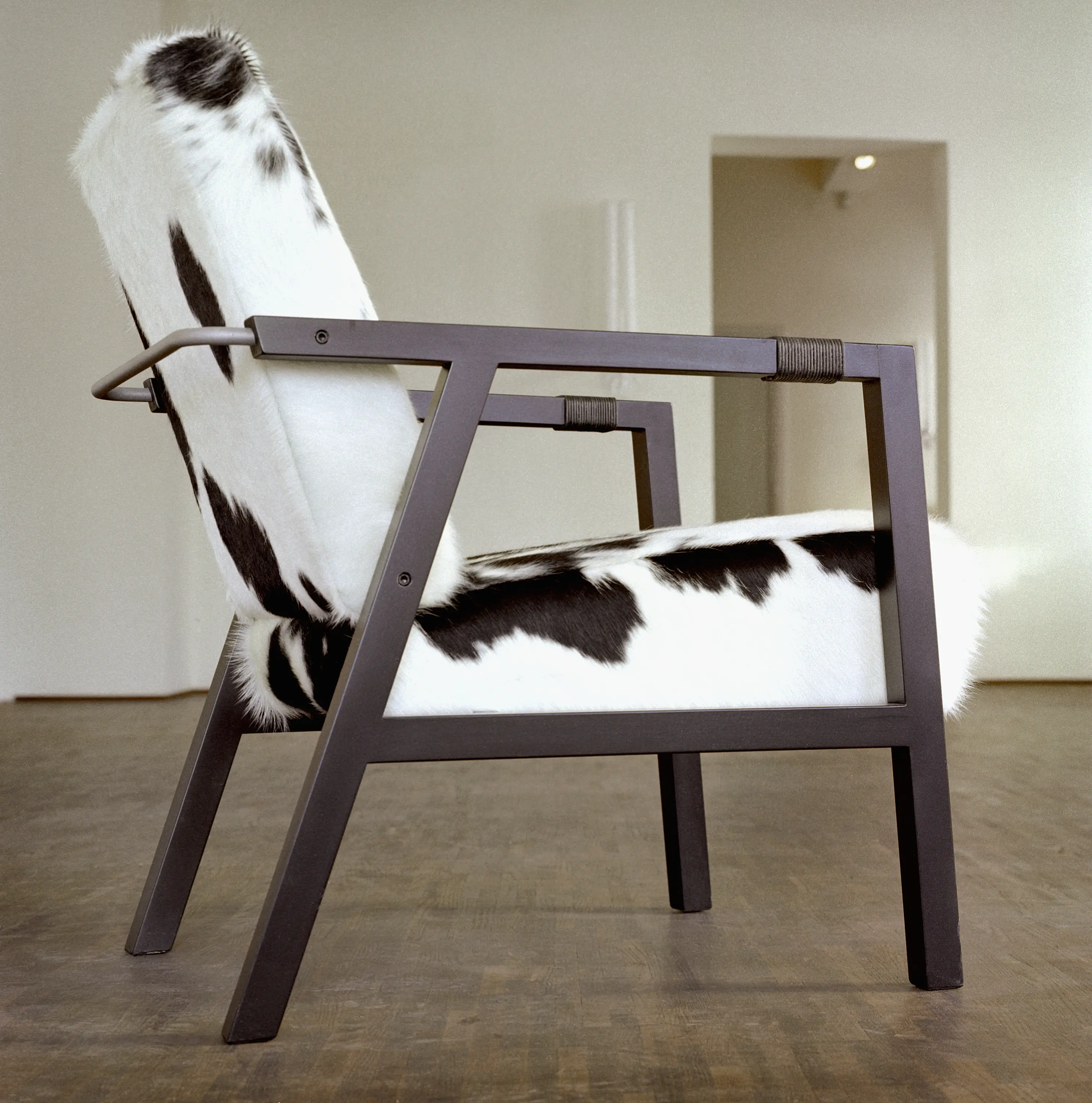 Olby Design - Jako Low