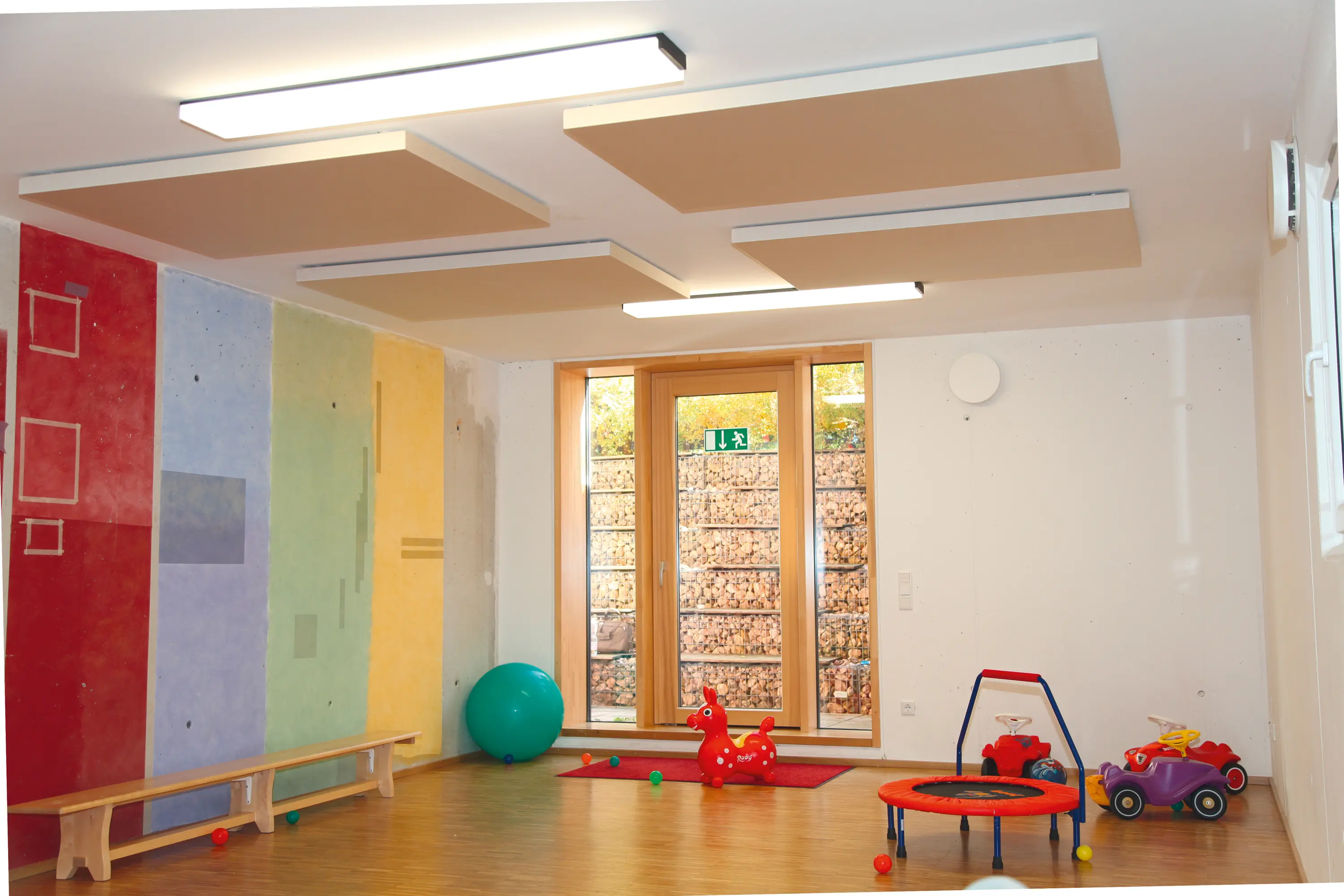 gallery-slide-0