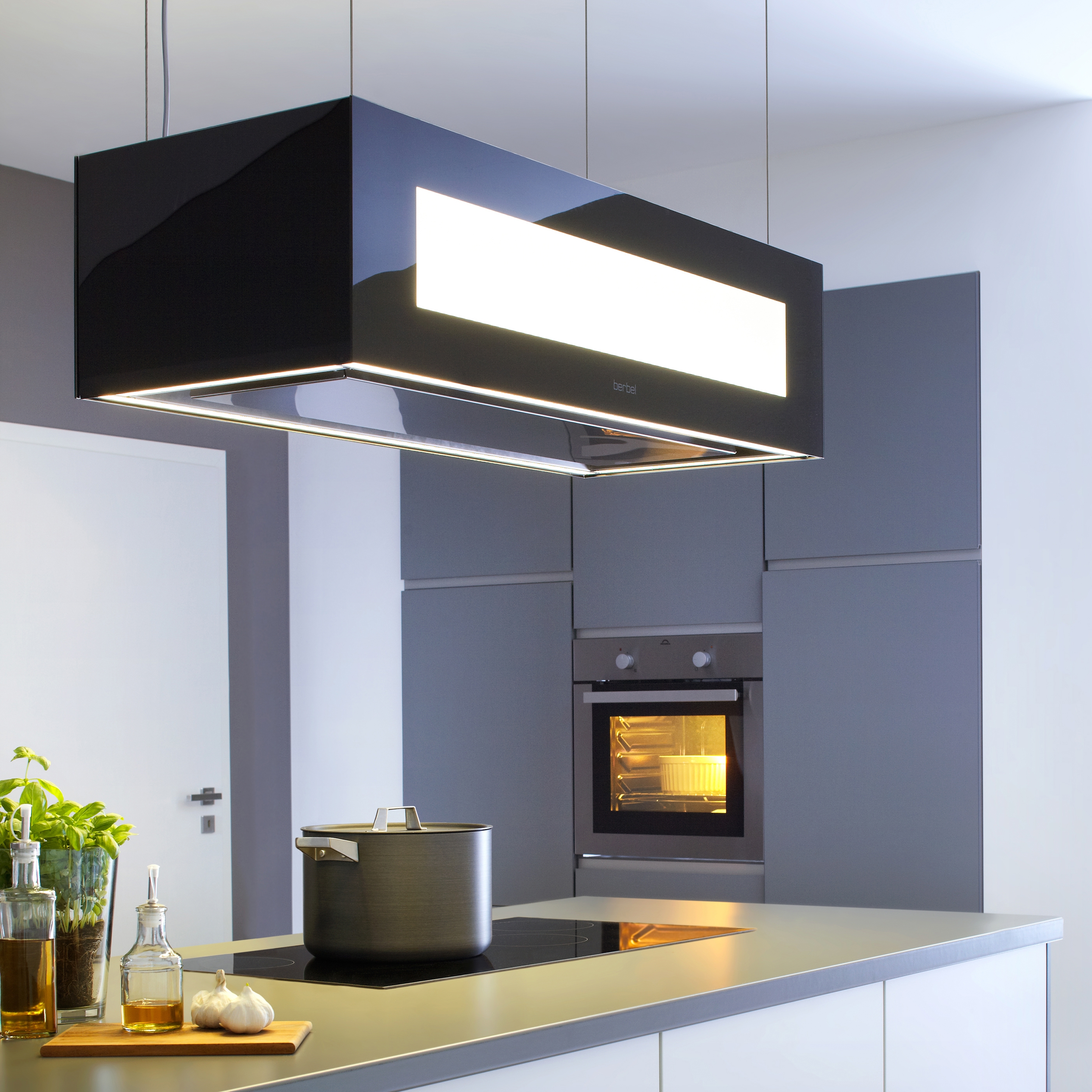 Display product Ceiling-lift hood Skyline Edge from manufacturer Berbel
