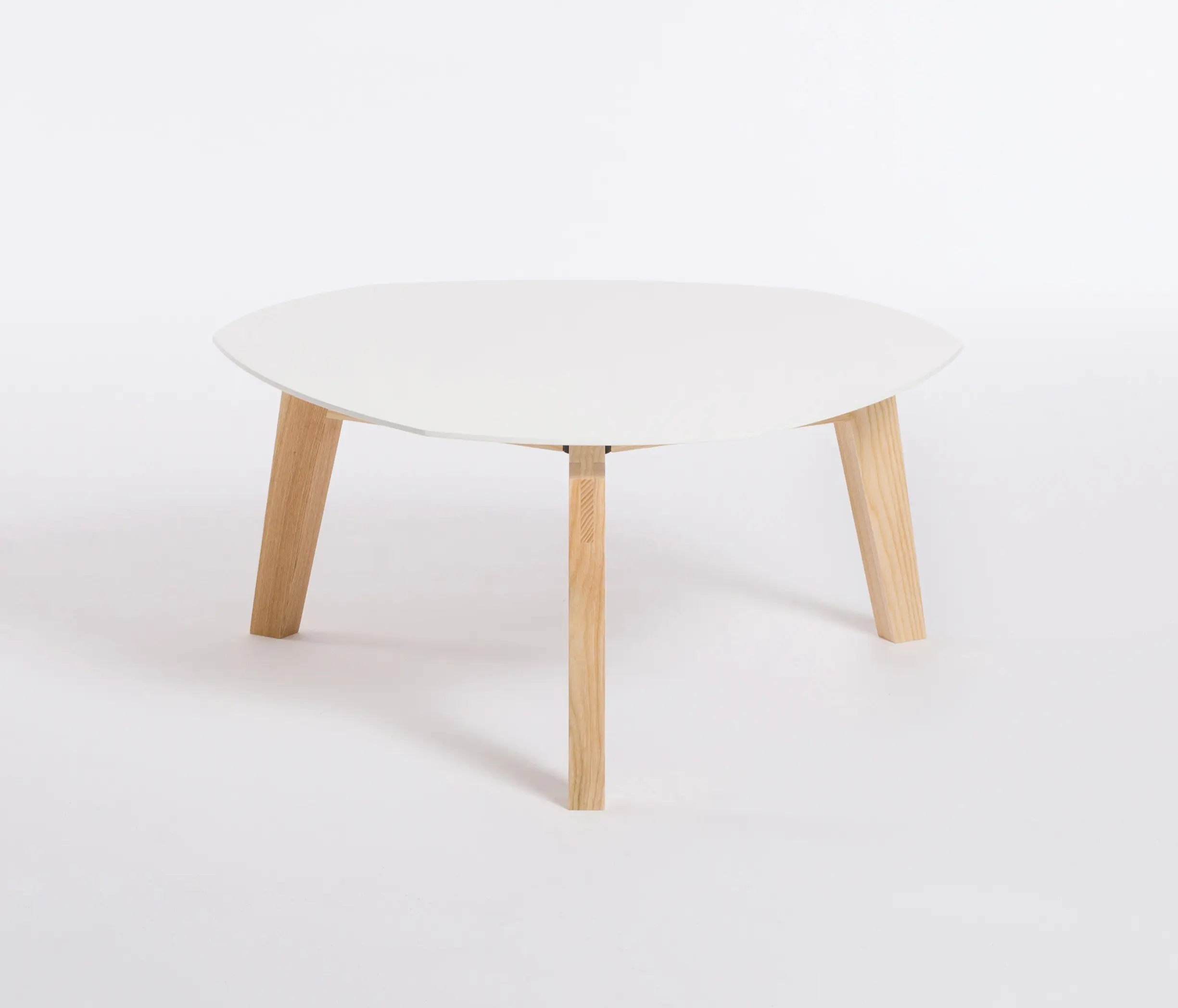 ellenberger - Private Space Sidetable 33