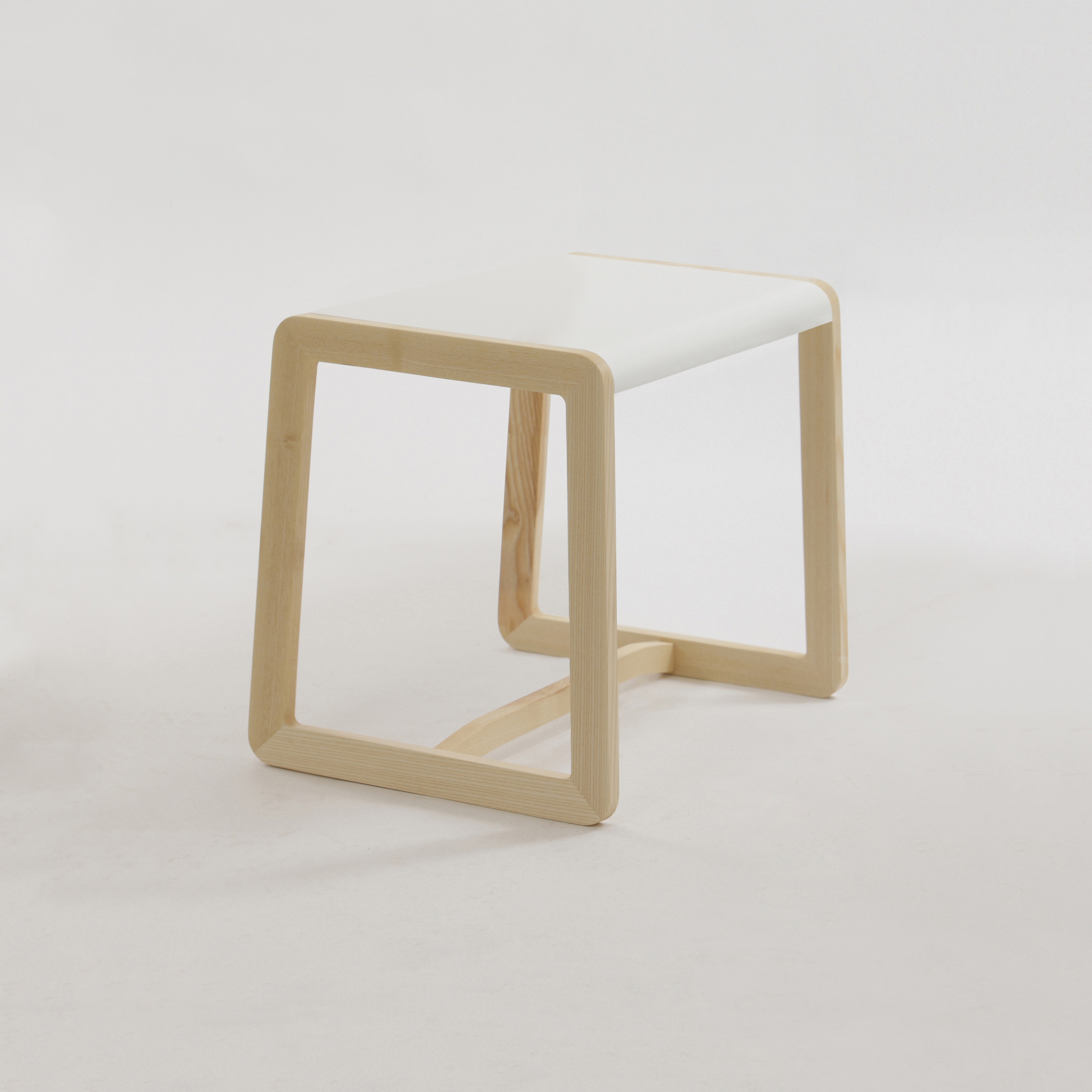 Vertoon produk Private Space Stool van vervaardiger ellenberger