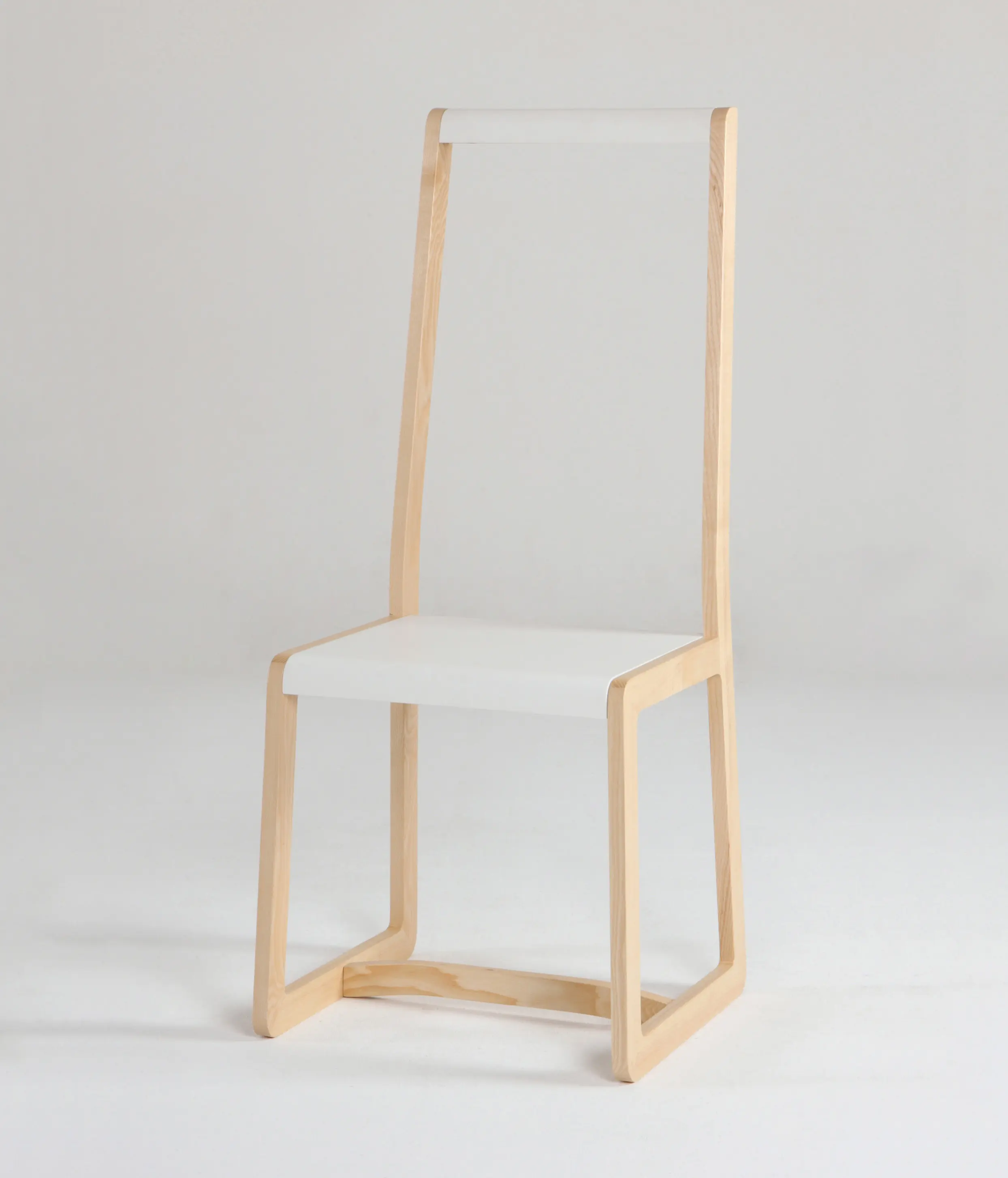 ellenberger - Private Space Valet Stand