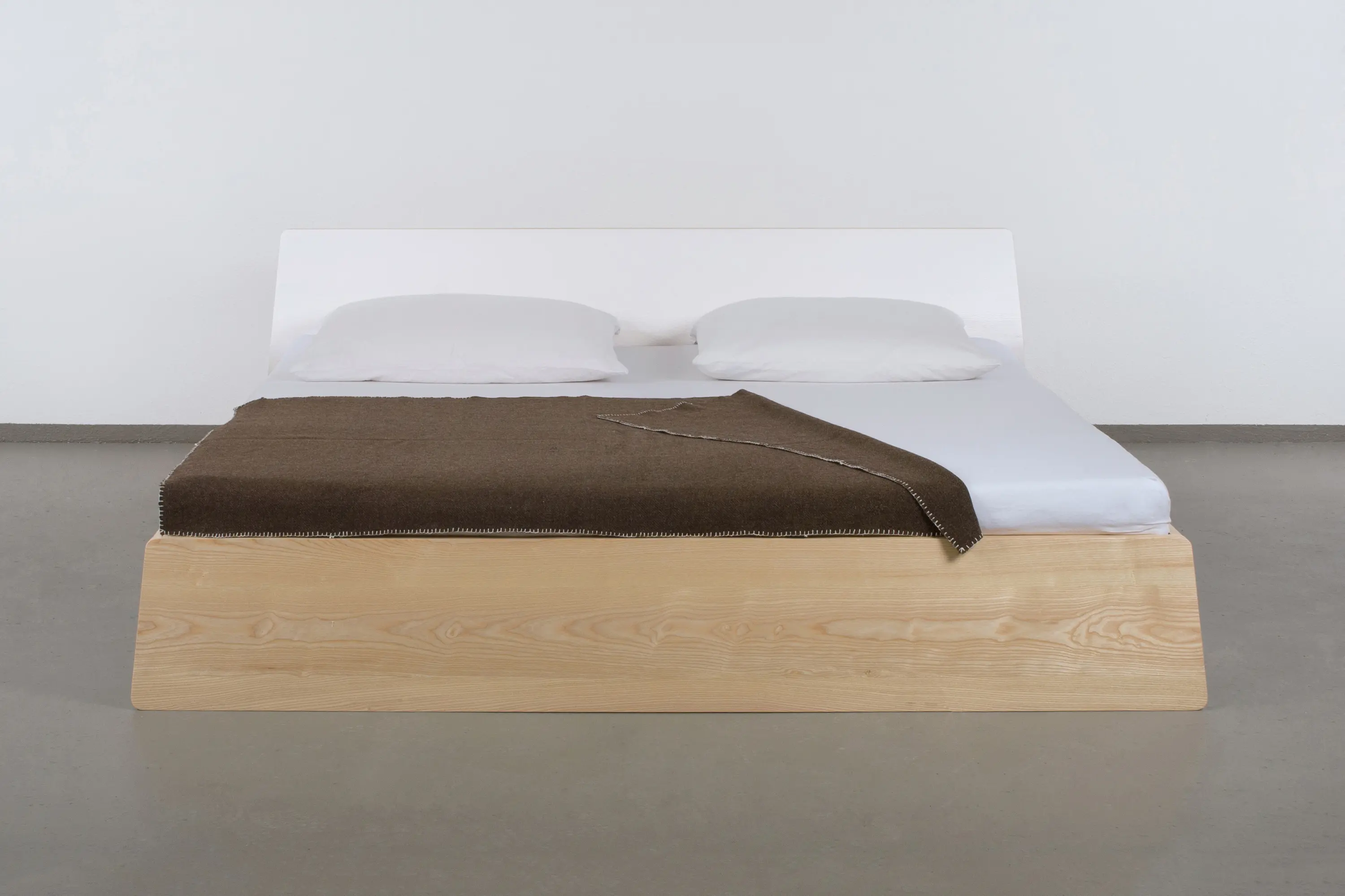 ellenberger - Private Space Bed 180