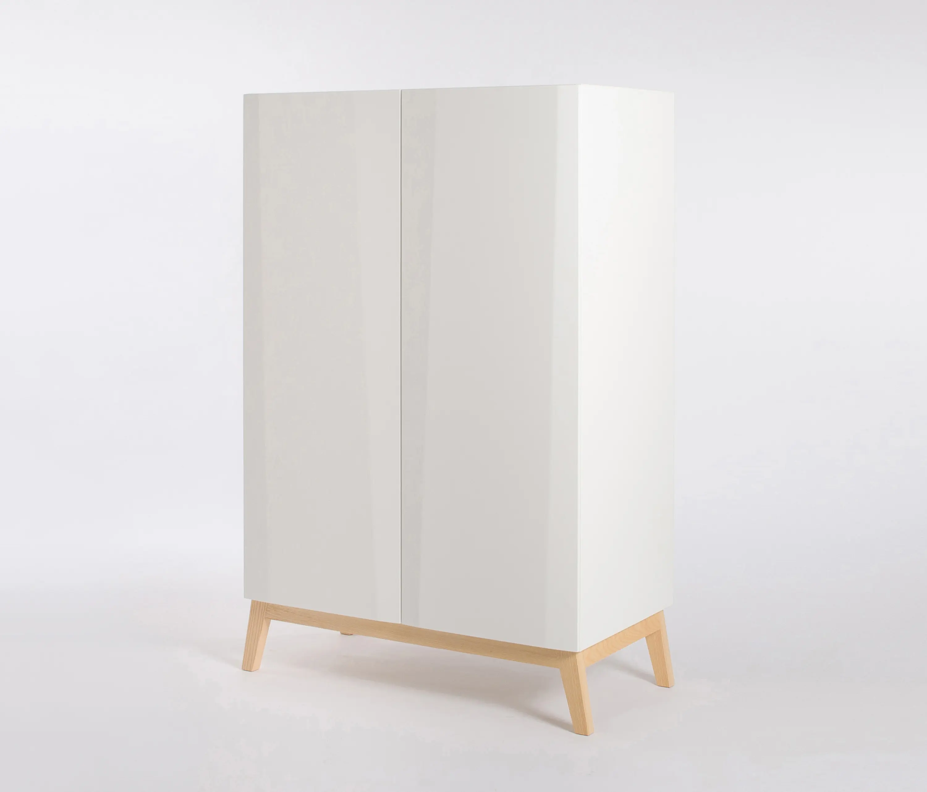 ellenberger - Private Space Small Closet