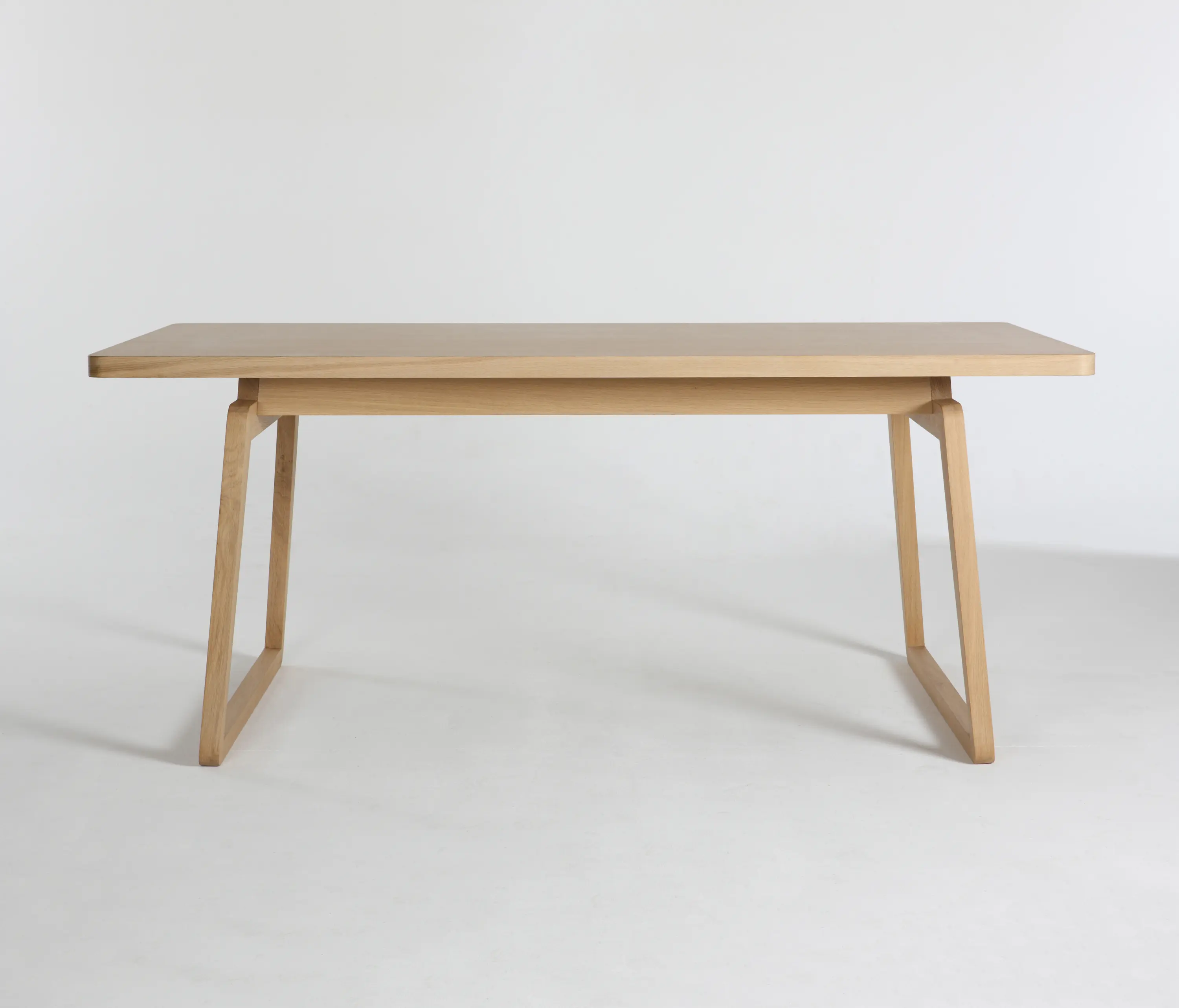 ellenberger - Private Space Dining Table Oak SL