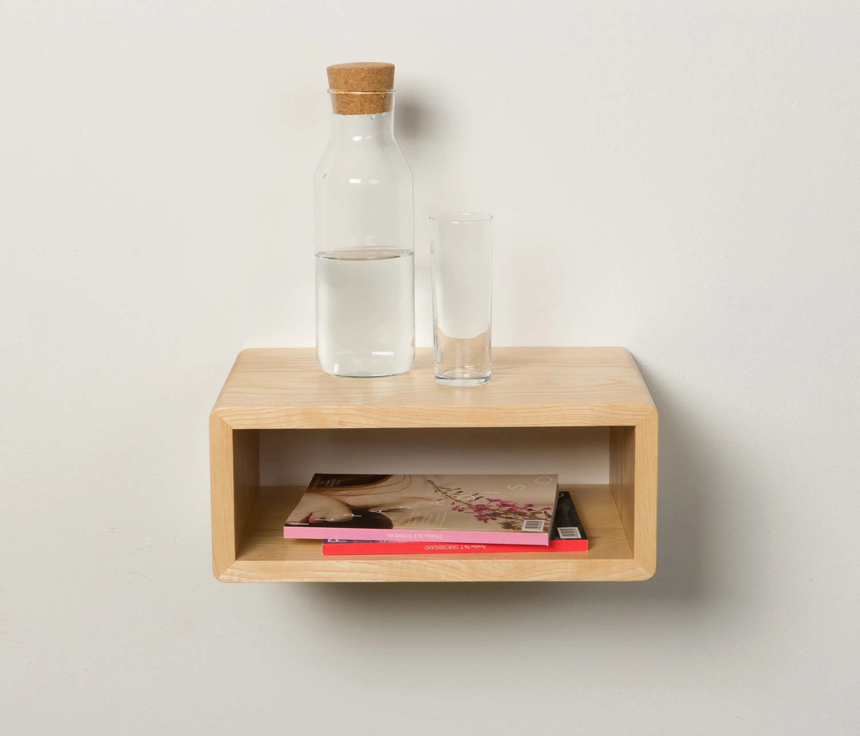ellenberger - Private Space Nightstand