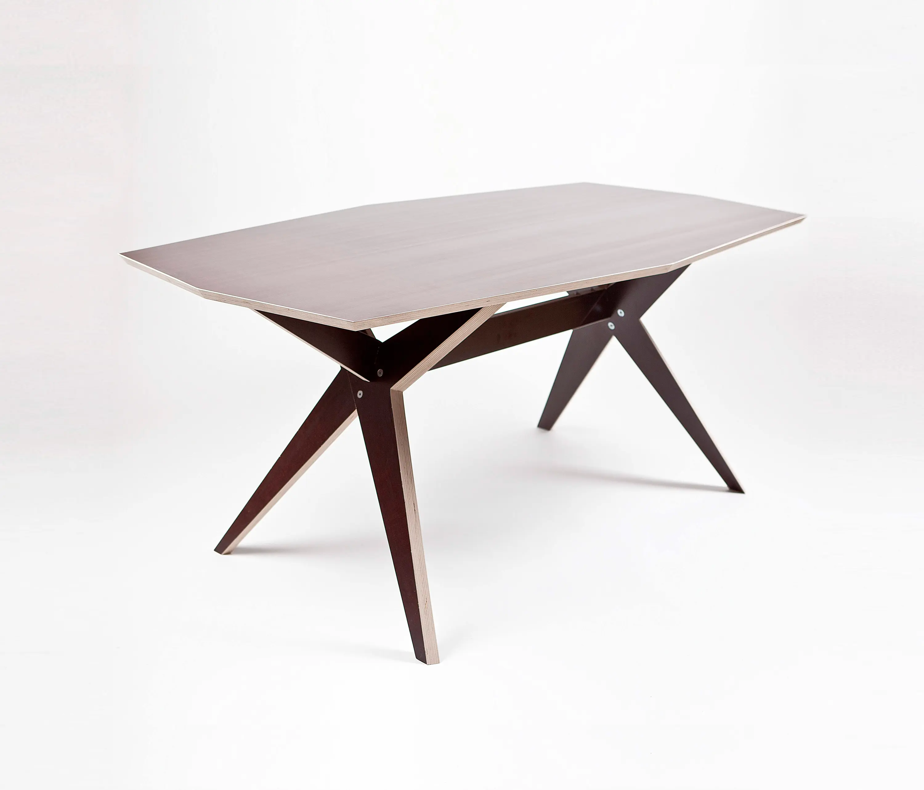 Kyburz Produktdesign - NW 208 Table