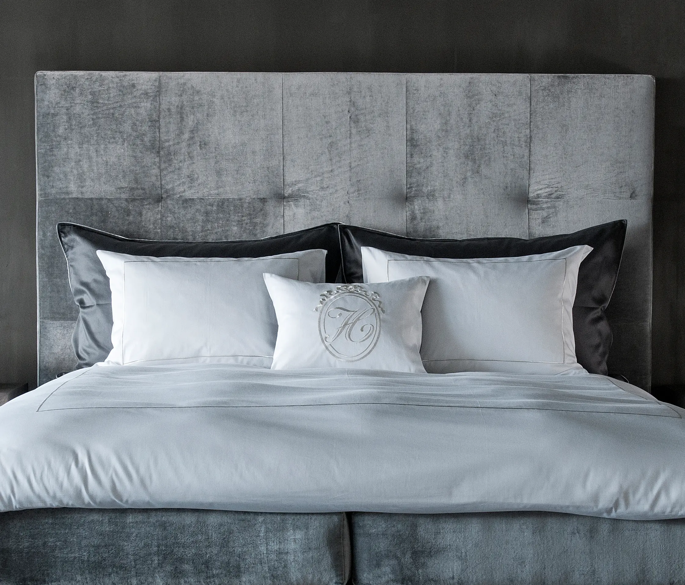 Nilson Handmade Beds - Square headboard