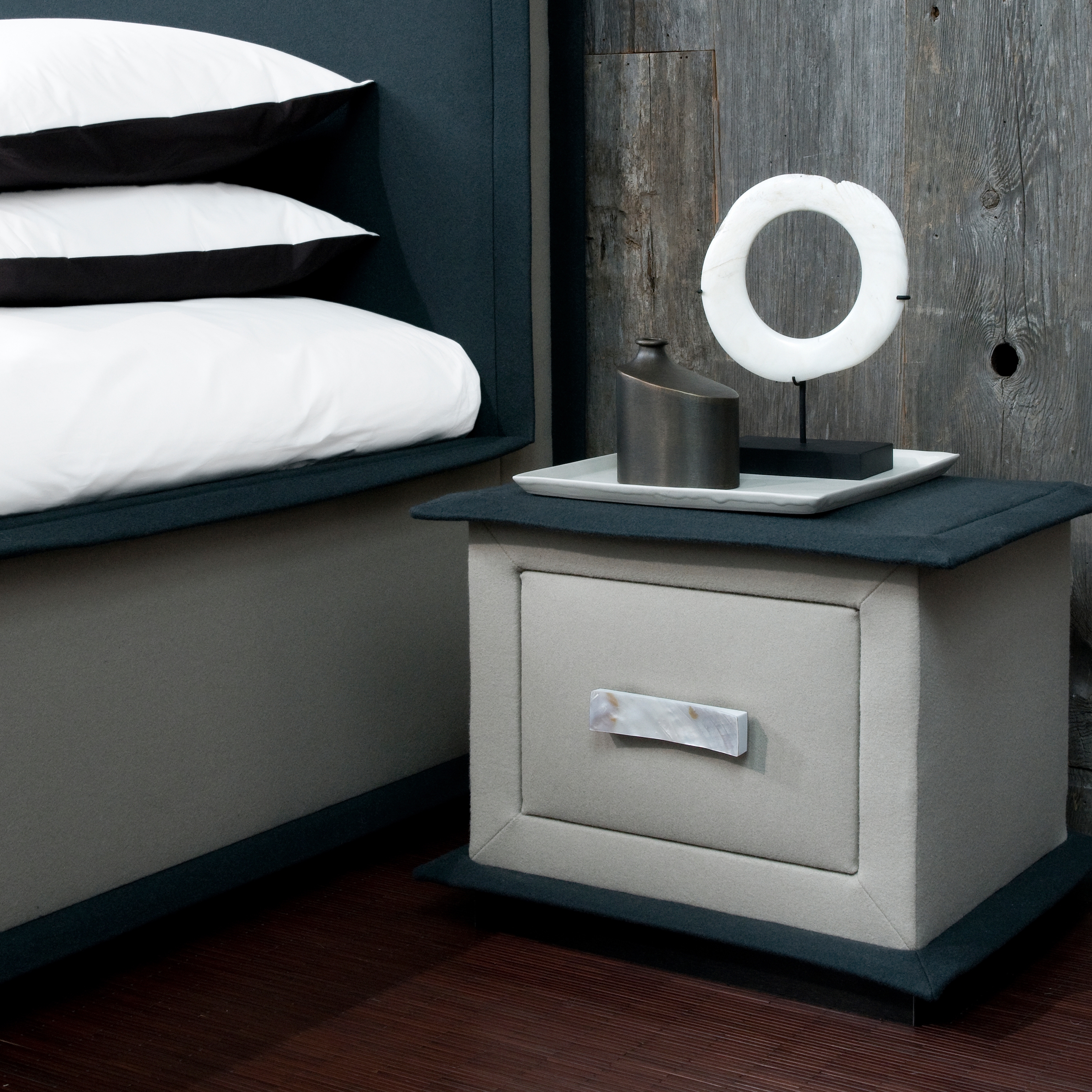 Mostra il prodotto La Lune table del produttore Nilson Handmade Beds