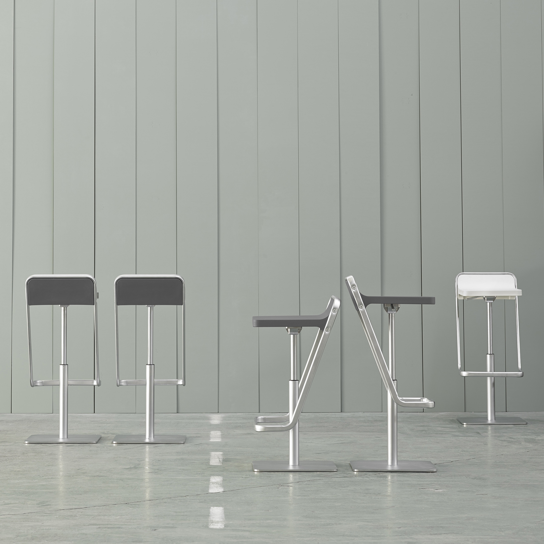 STOOLS