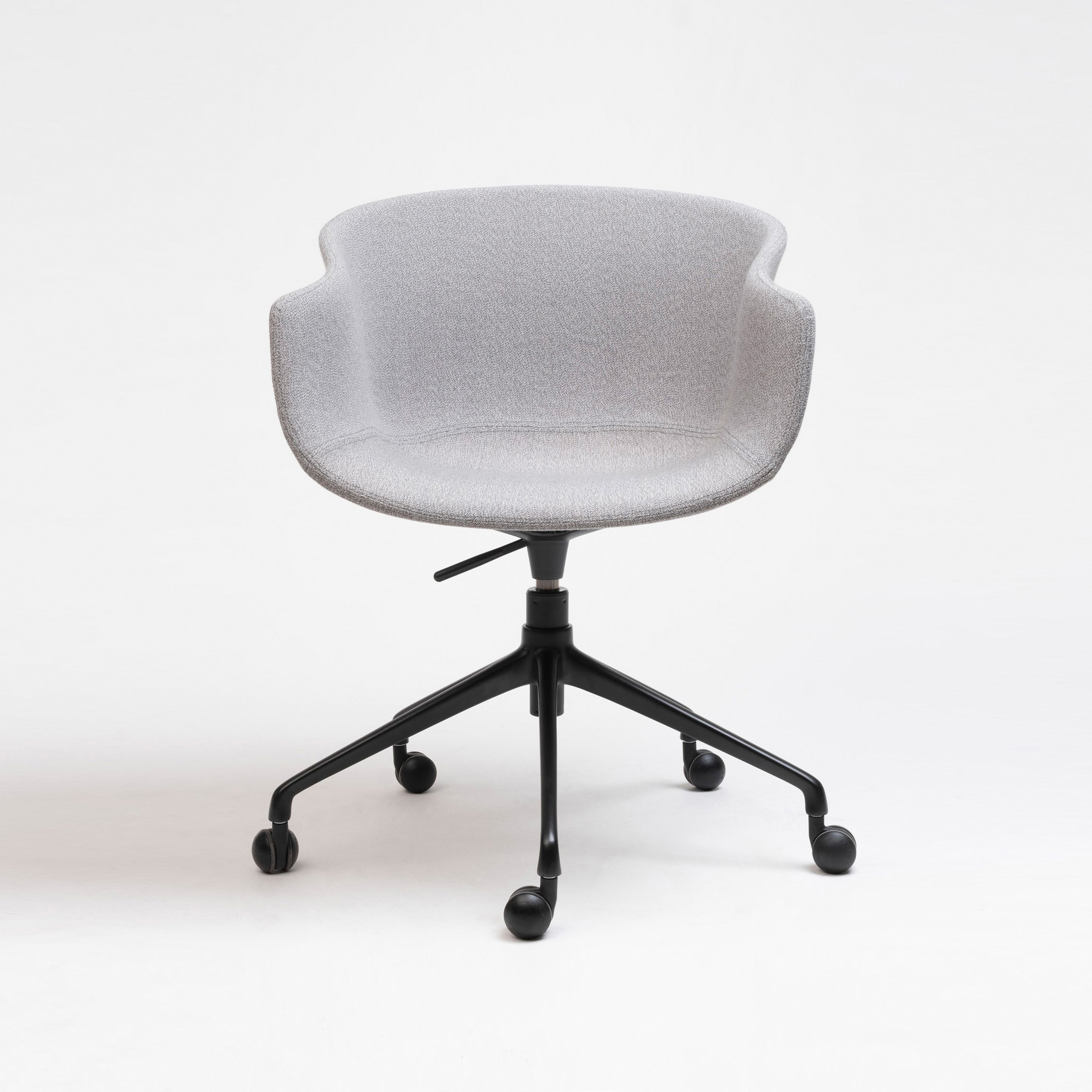 Mostra il prodotto Bai Swivel Chair del produttore ONDARRETA