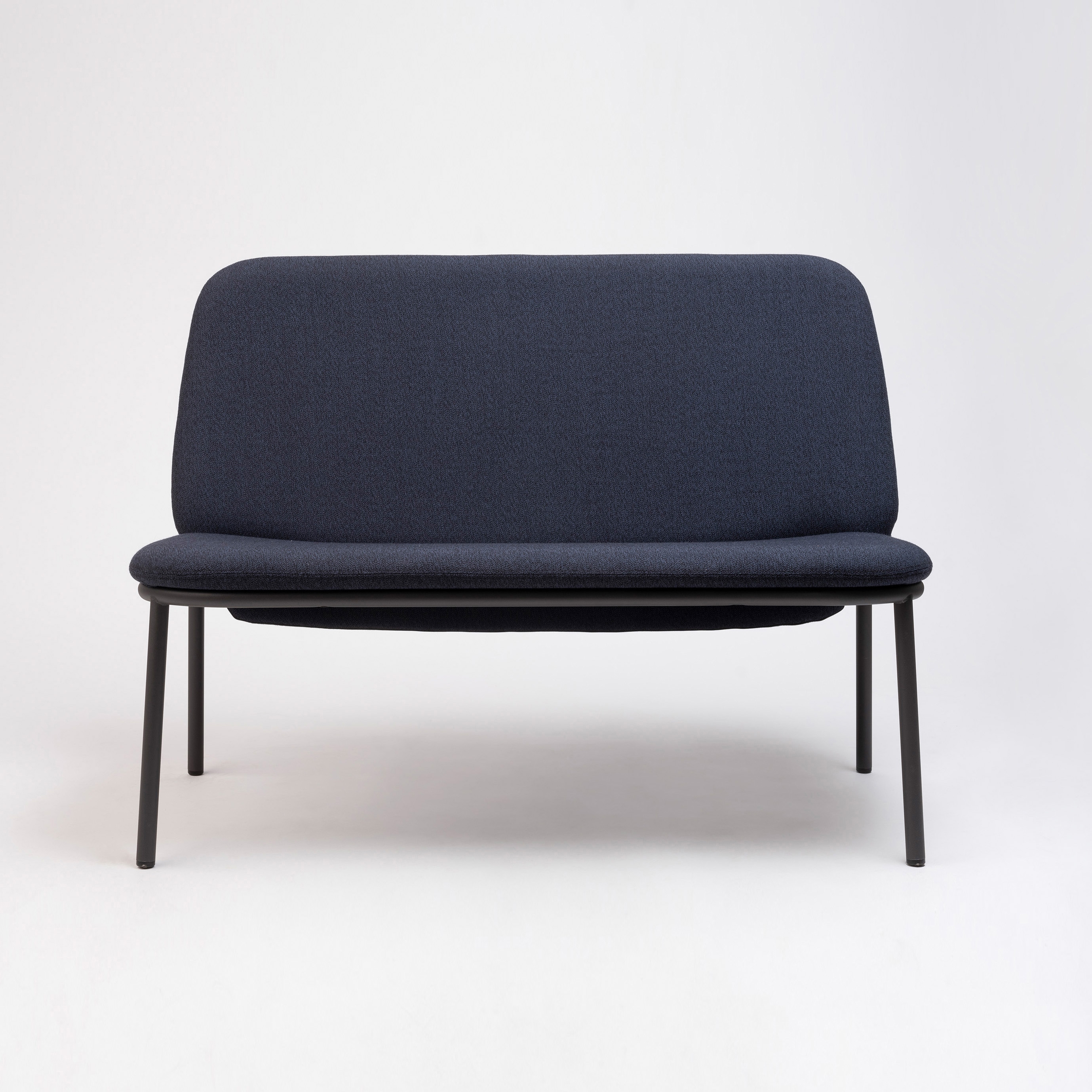 Mostra il prodotto Lana Sofa Steel del produttore ONDARRETA