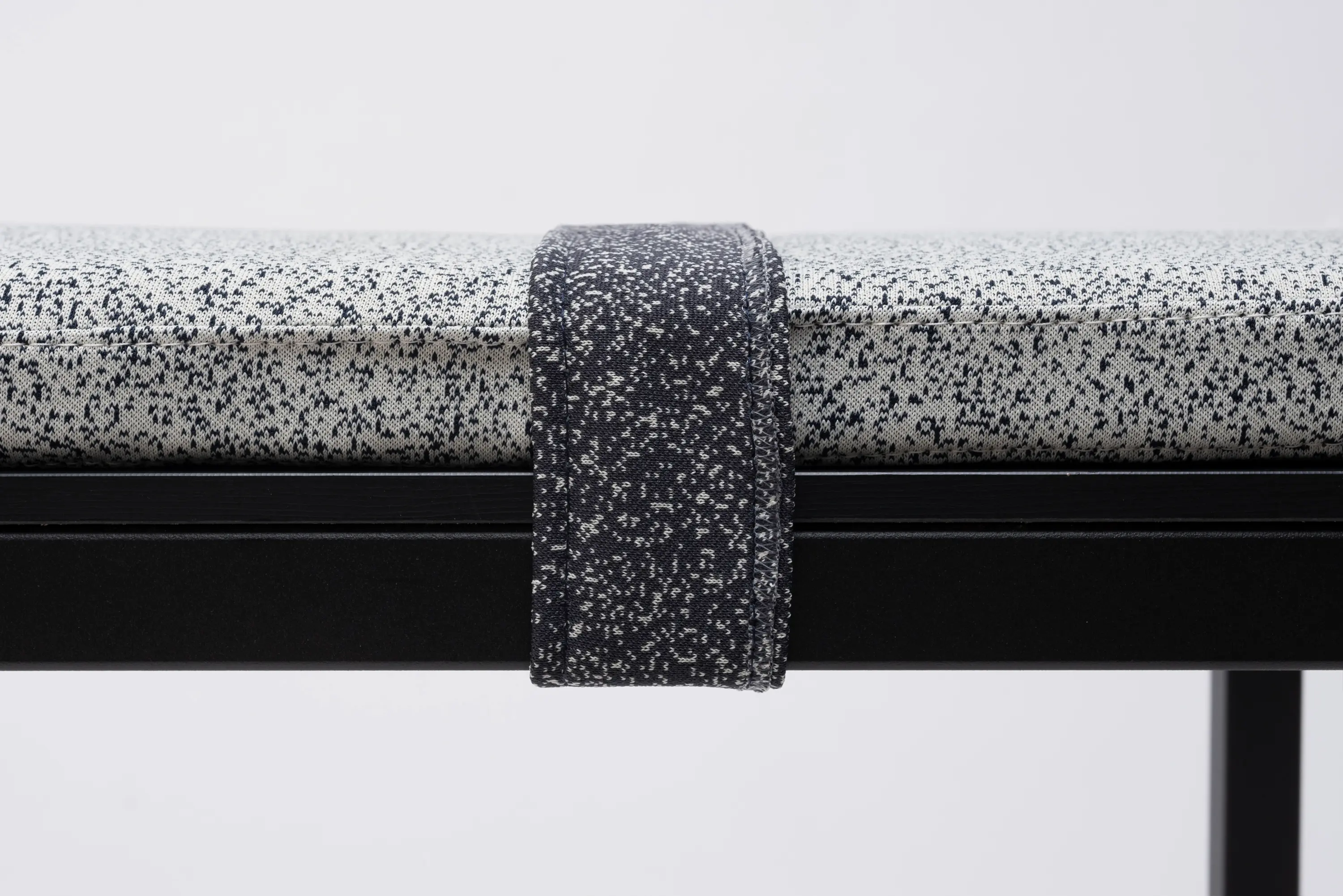 ONDARRETA - Dry Table