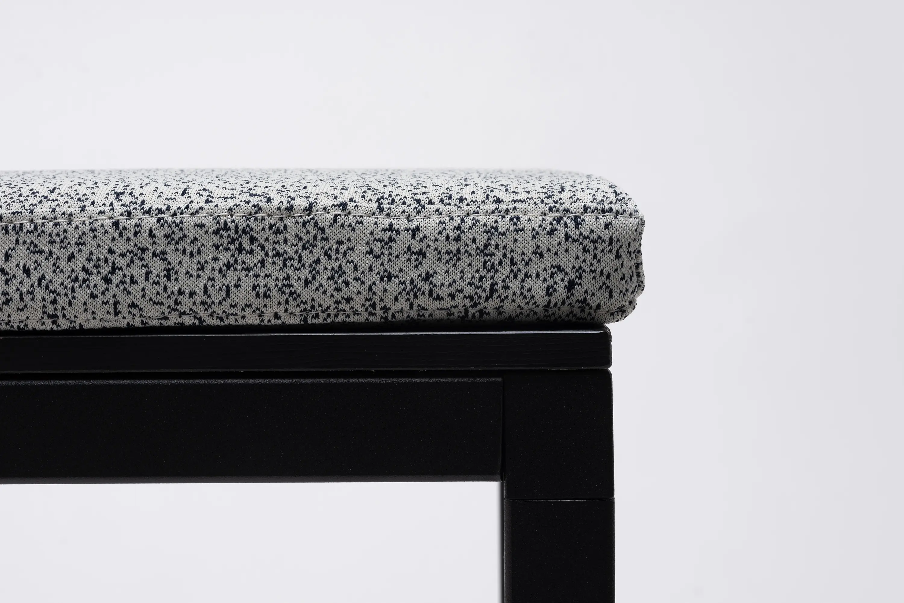 ONDARRETA - Dry Table