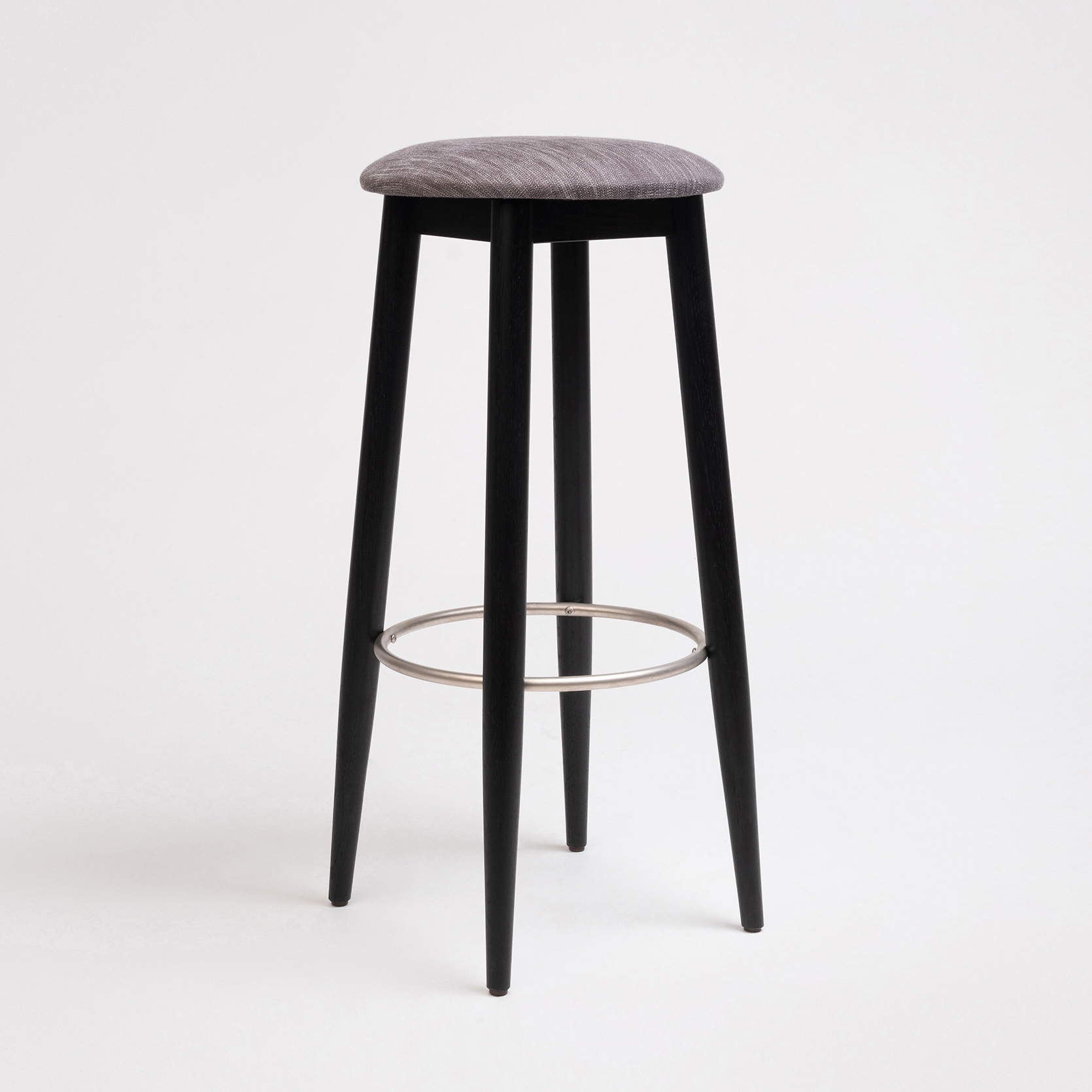 Afficher le produit Oto Stool H75 du fabricant ONDARRETA