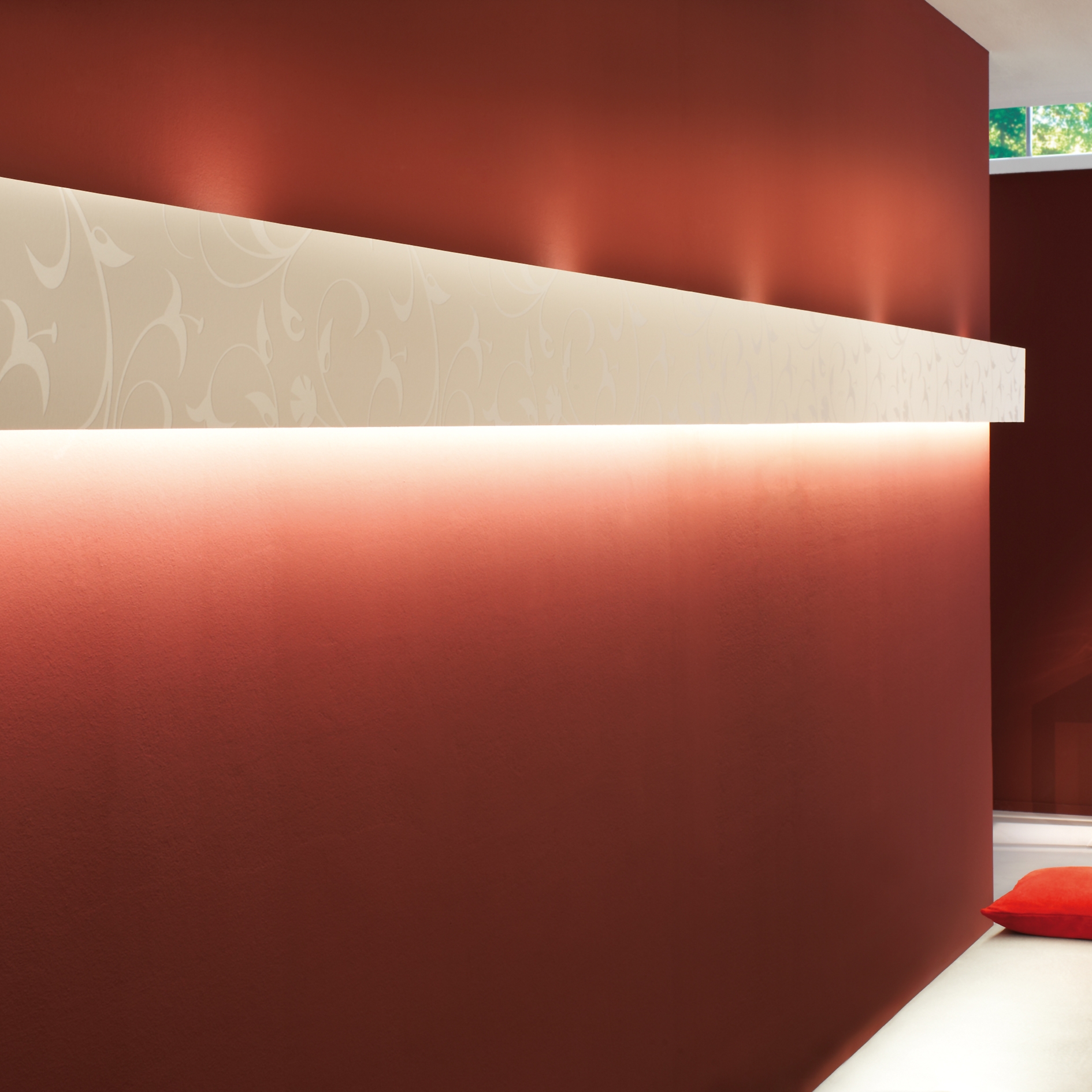 LINEAR LUMINAIRES