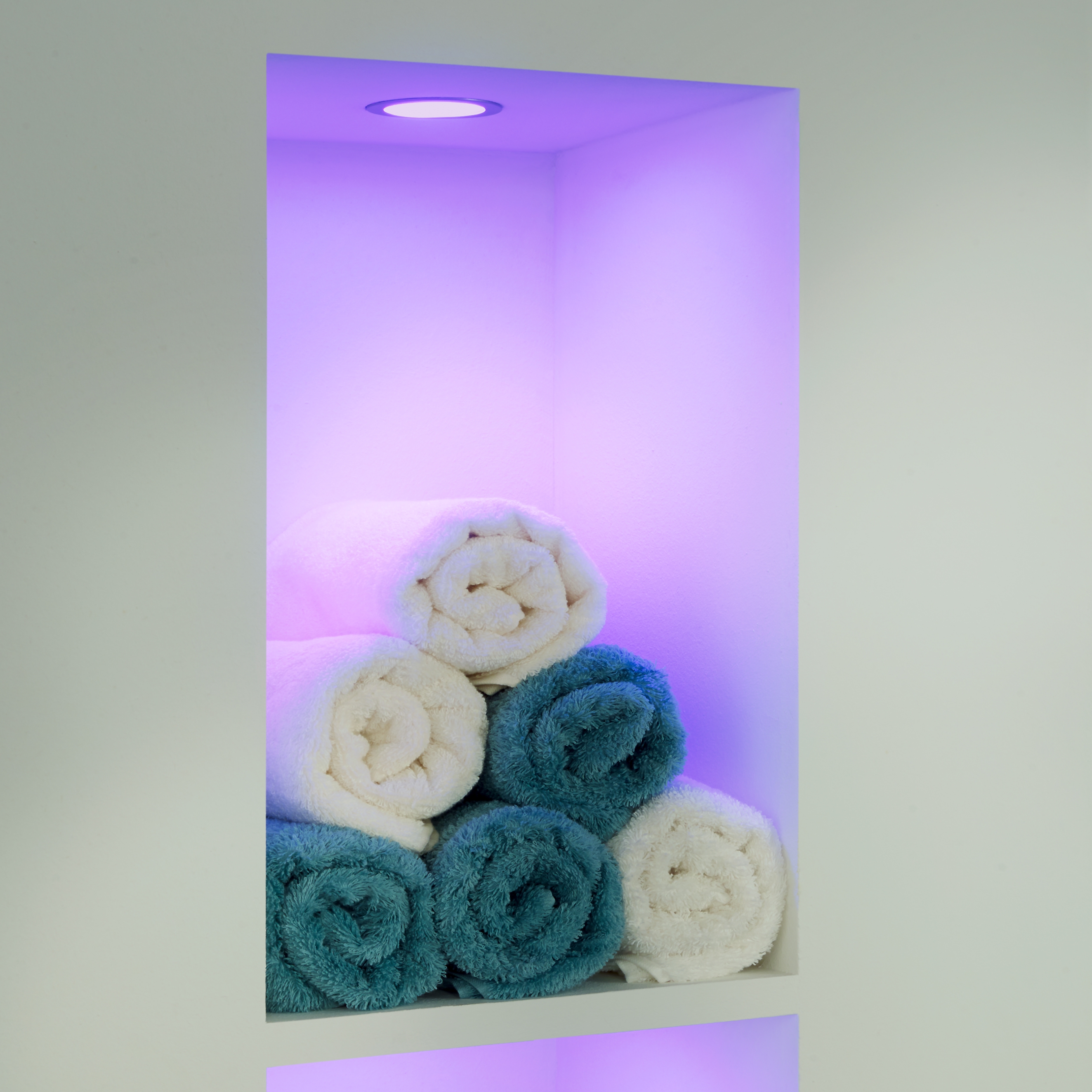 Vertoon produk RGB FR 68-LED van vervaardiger Hera