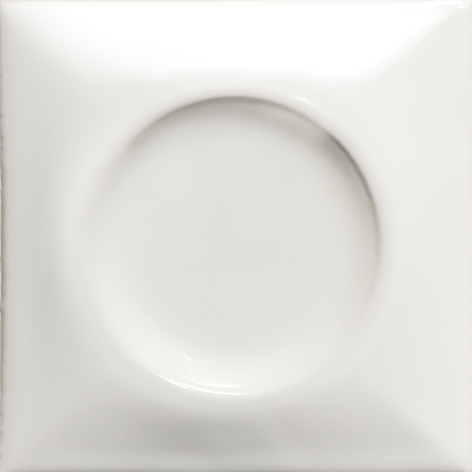 Goccia | Tune in white glossy