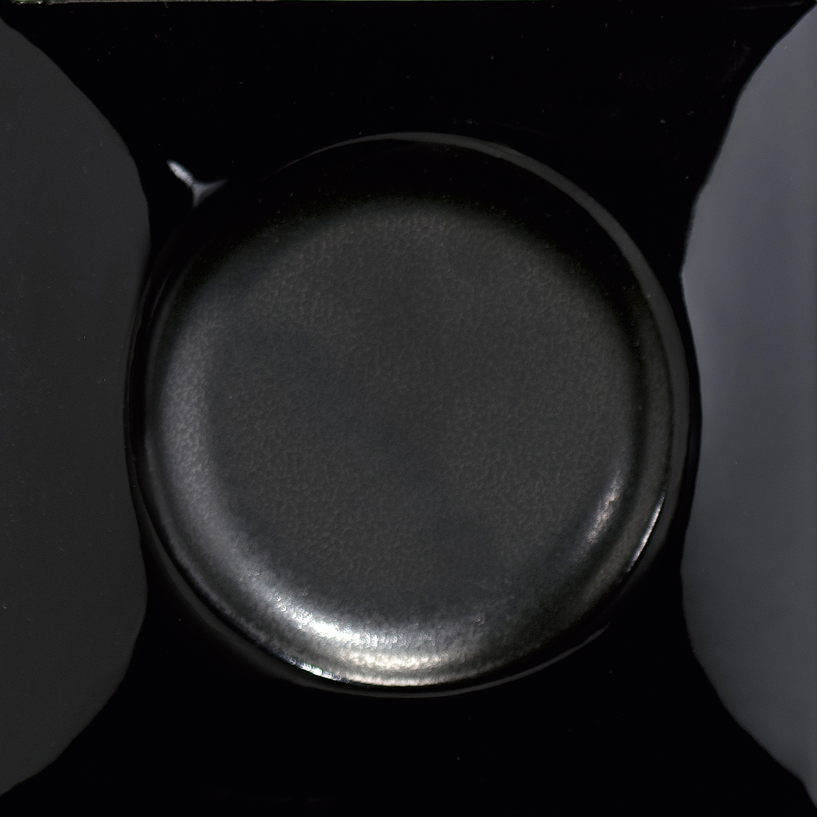 Display product Goccia | Tune in black glossy from manufacturer Lea Ceramiche