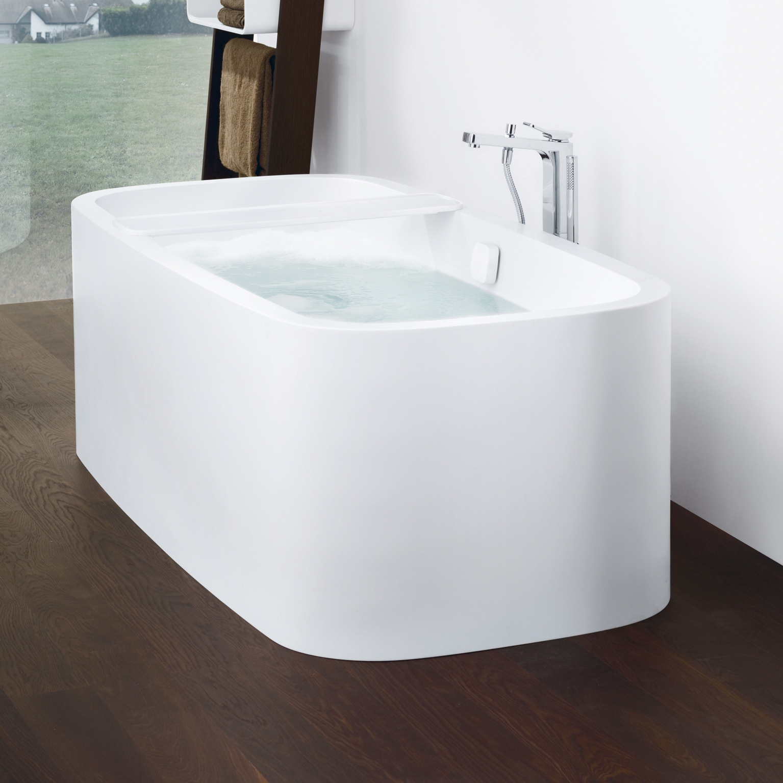 Mostra il prodotto pearl Badewanne freihstehend del produttore talsee