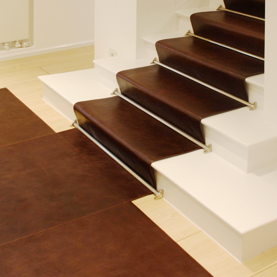 Display product Stairrunner leather from manufacturer KURTH Manufaktur