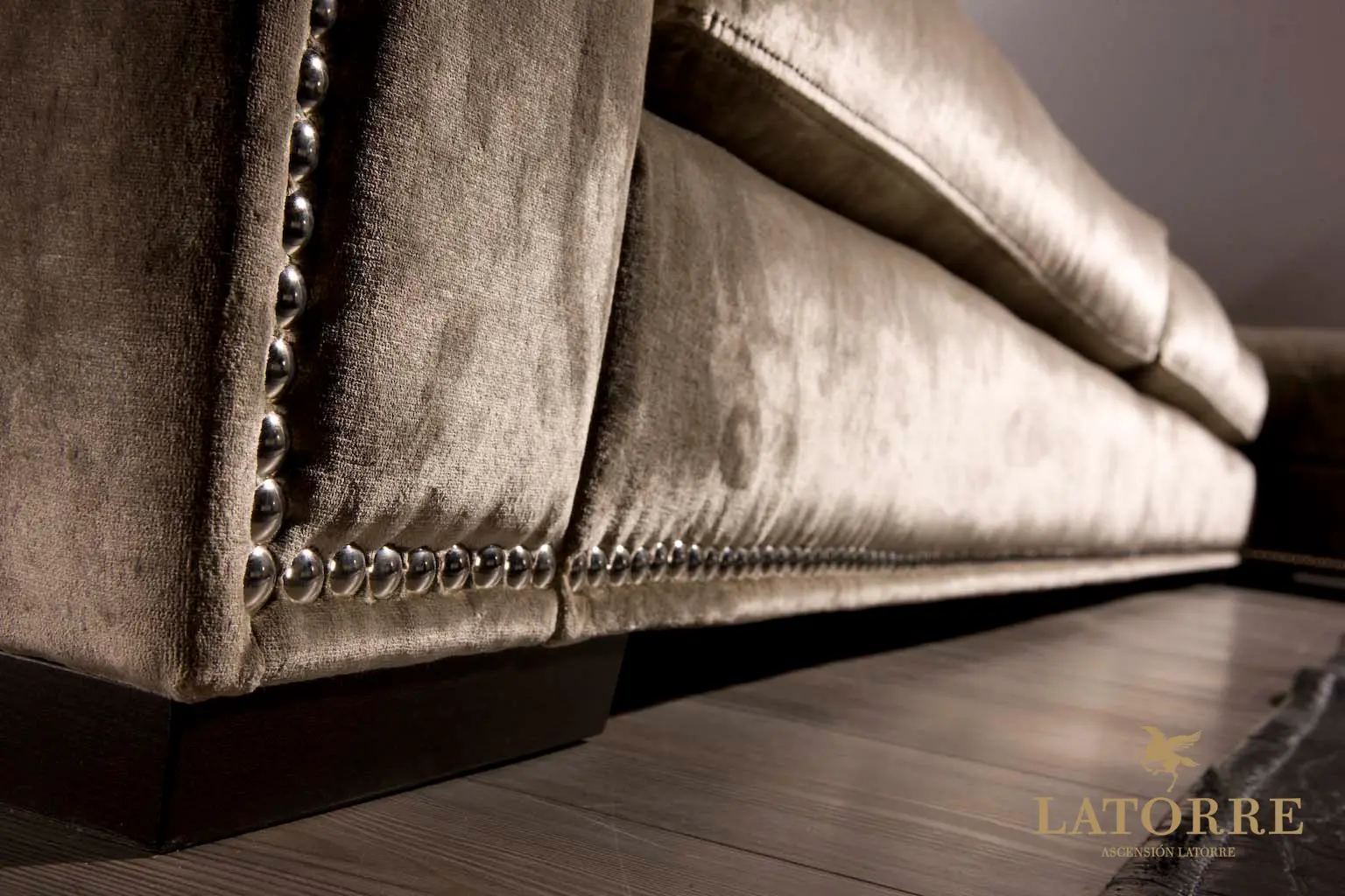 Ascensión Latorre - Ascot Sofa