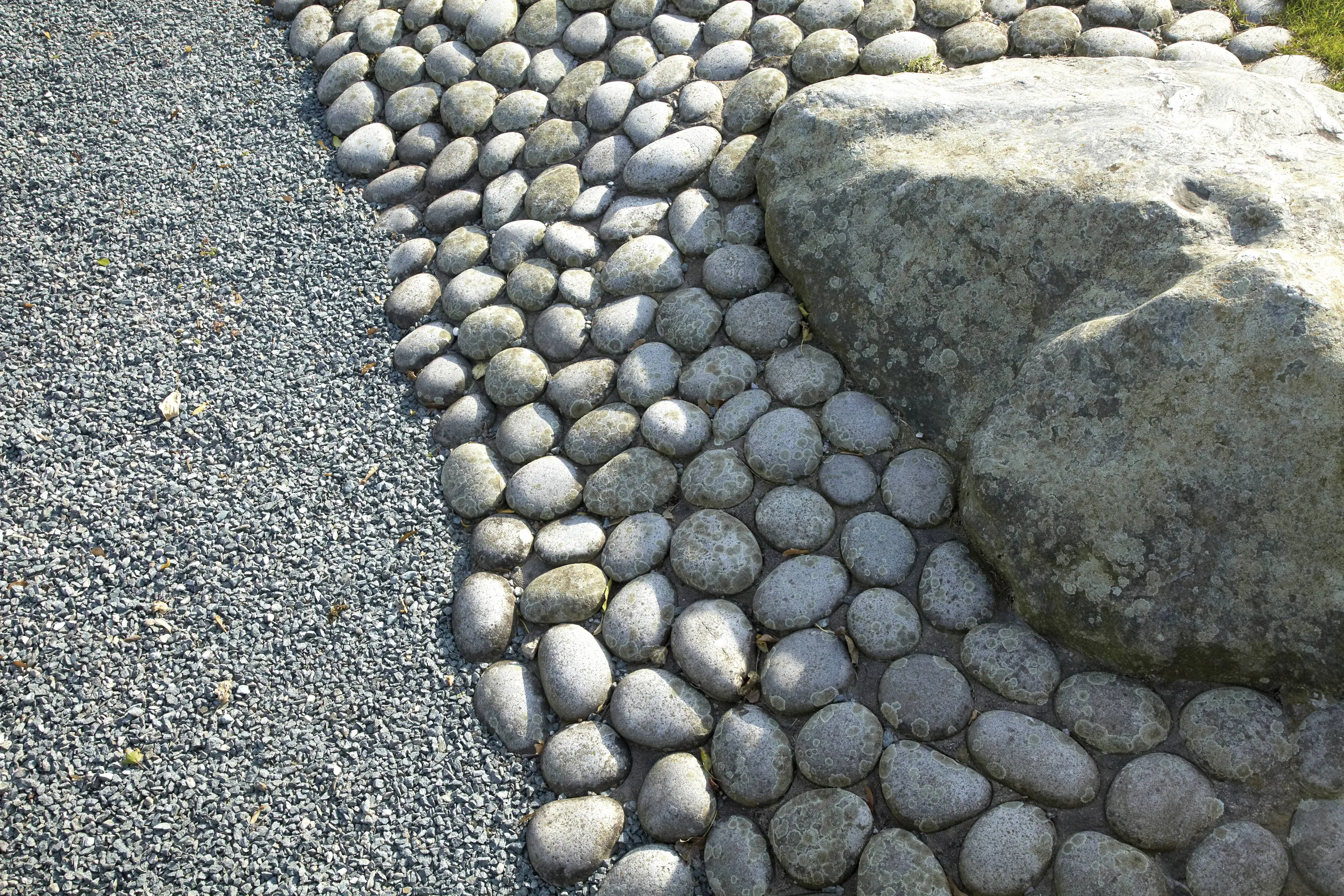 Metten - Eifel-Lava, Braun-Rot, 2-8 mm