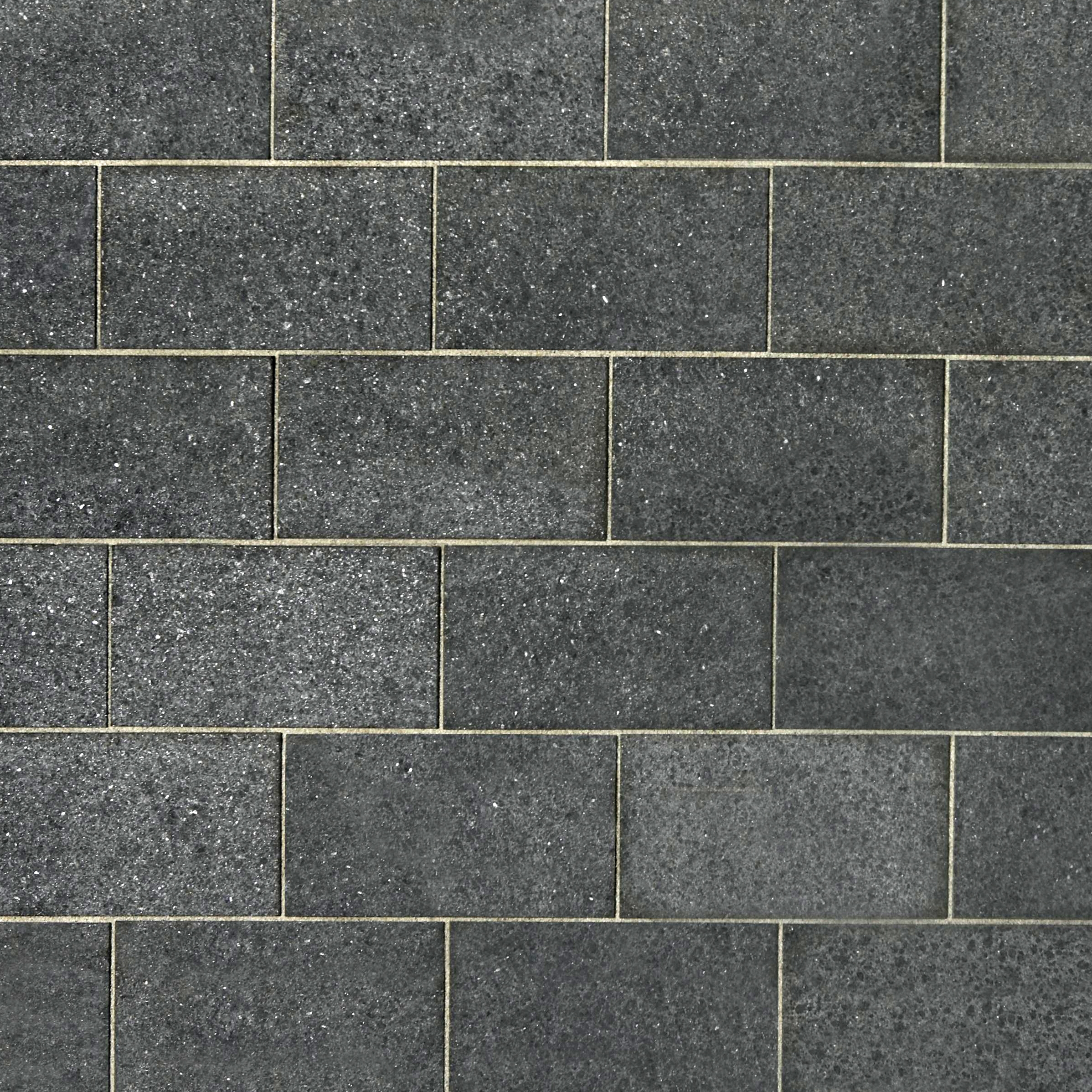 Mostrar el producto Basalt schwarz, geflammt del fabricante Metten