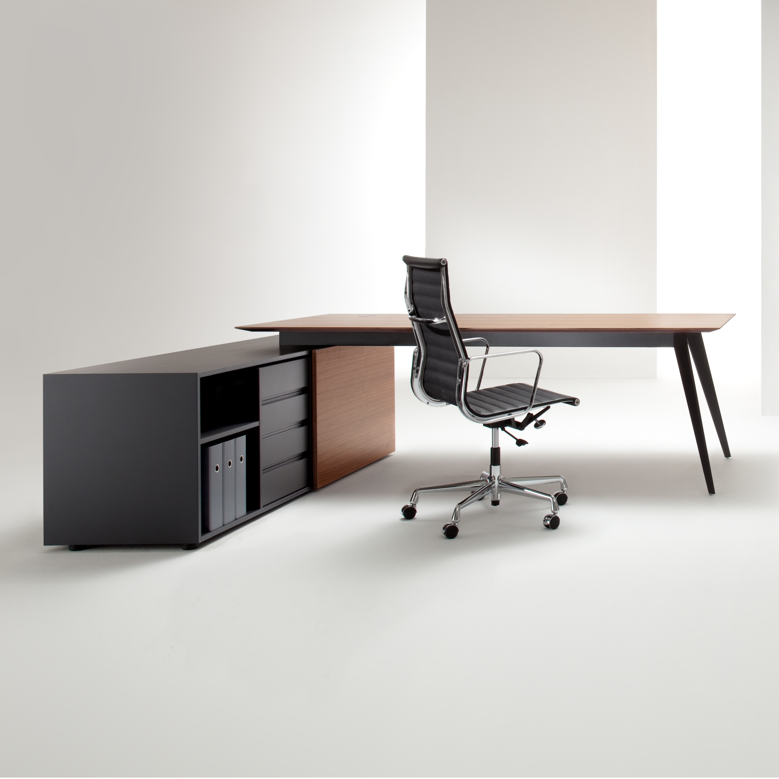 Display product LinieM from manufacturer Müller Manufaktur