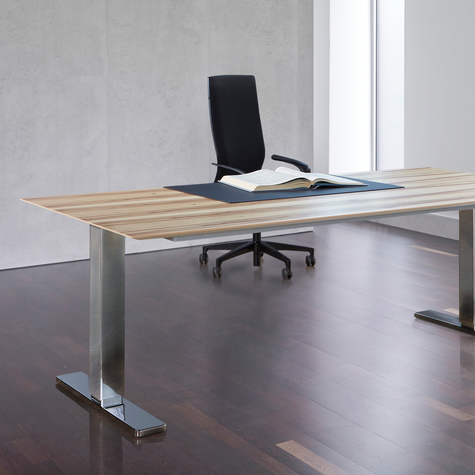 Afficher le produit Stand-Sit Workstation du fabricant Müller Manufaktur