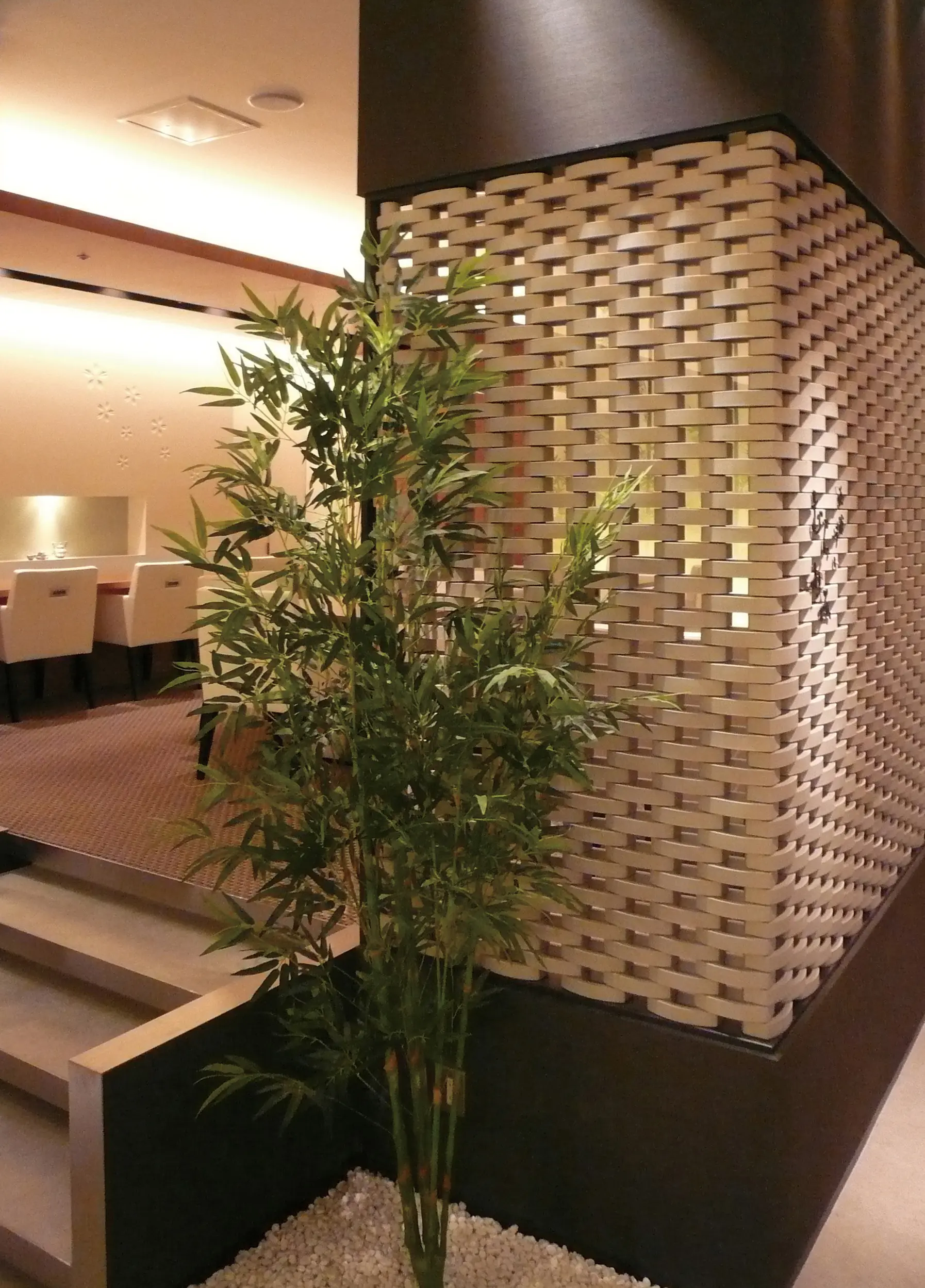 Kenzan - Ceramic screen in-situ