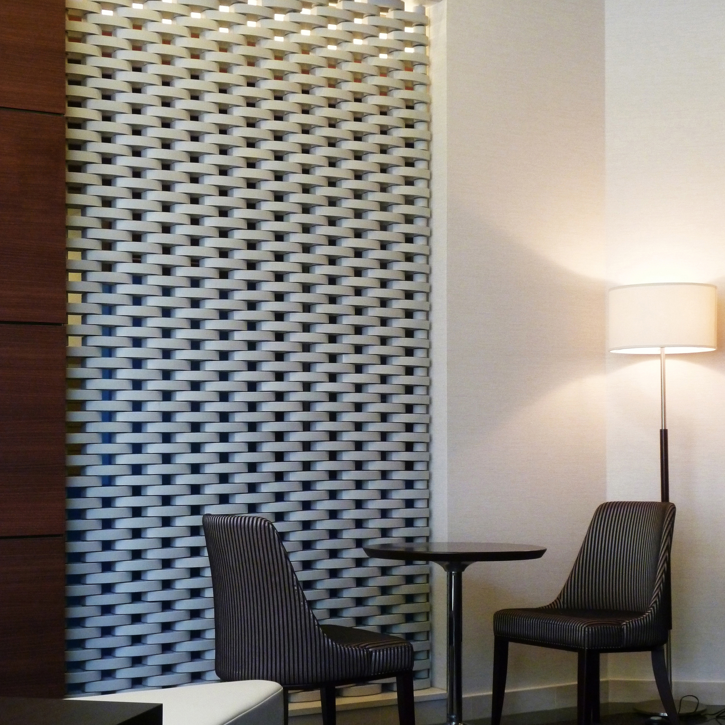 Ceramic screen in-situ