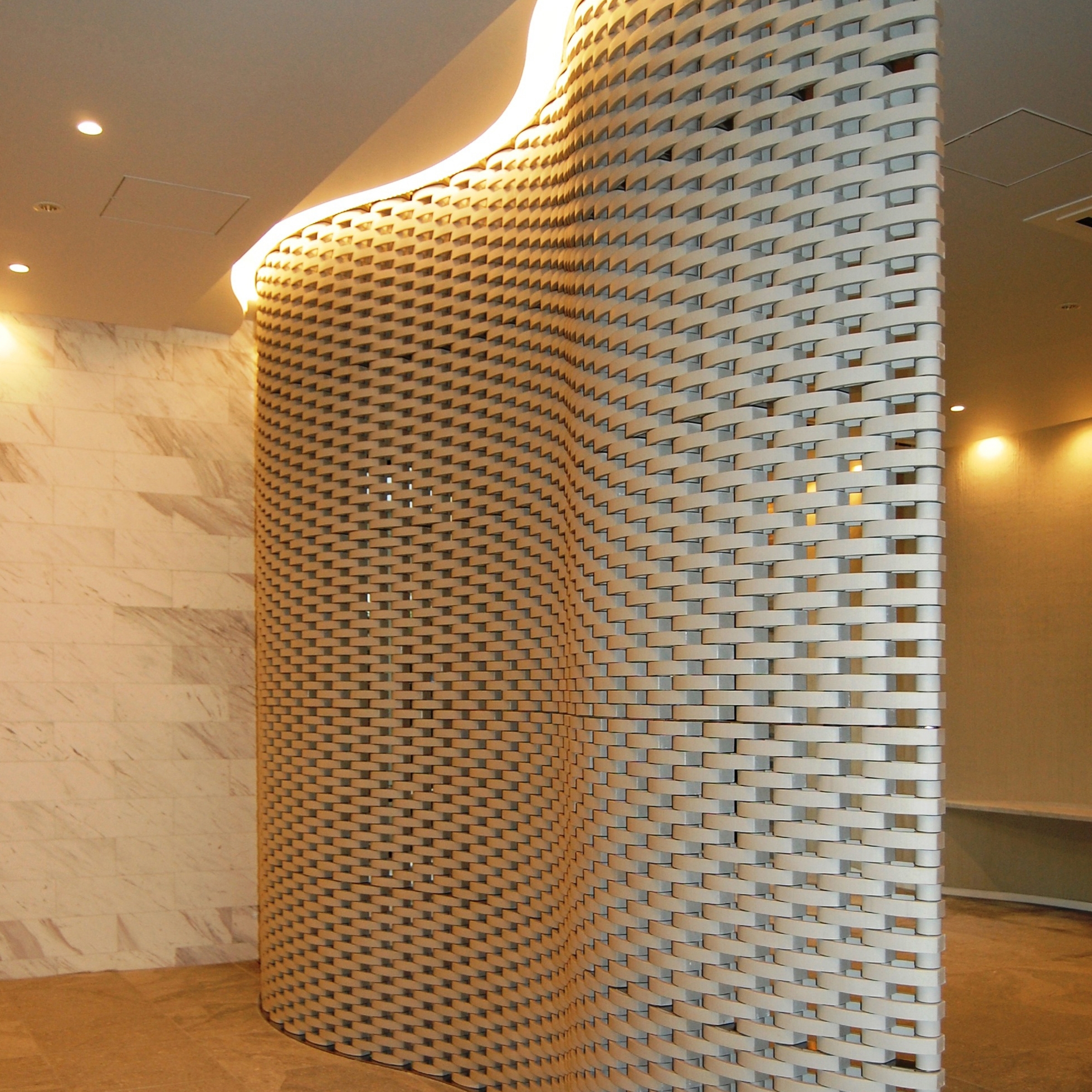 Ceramic screen in-situ