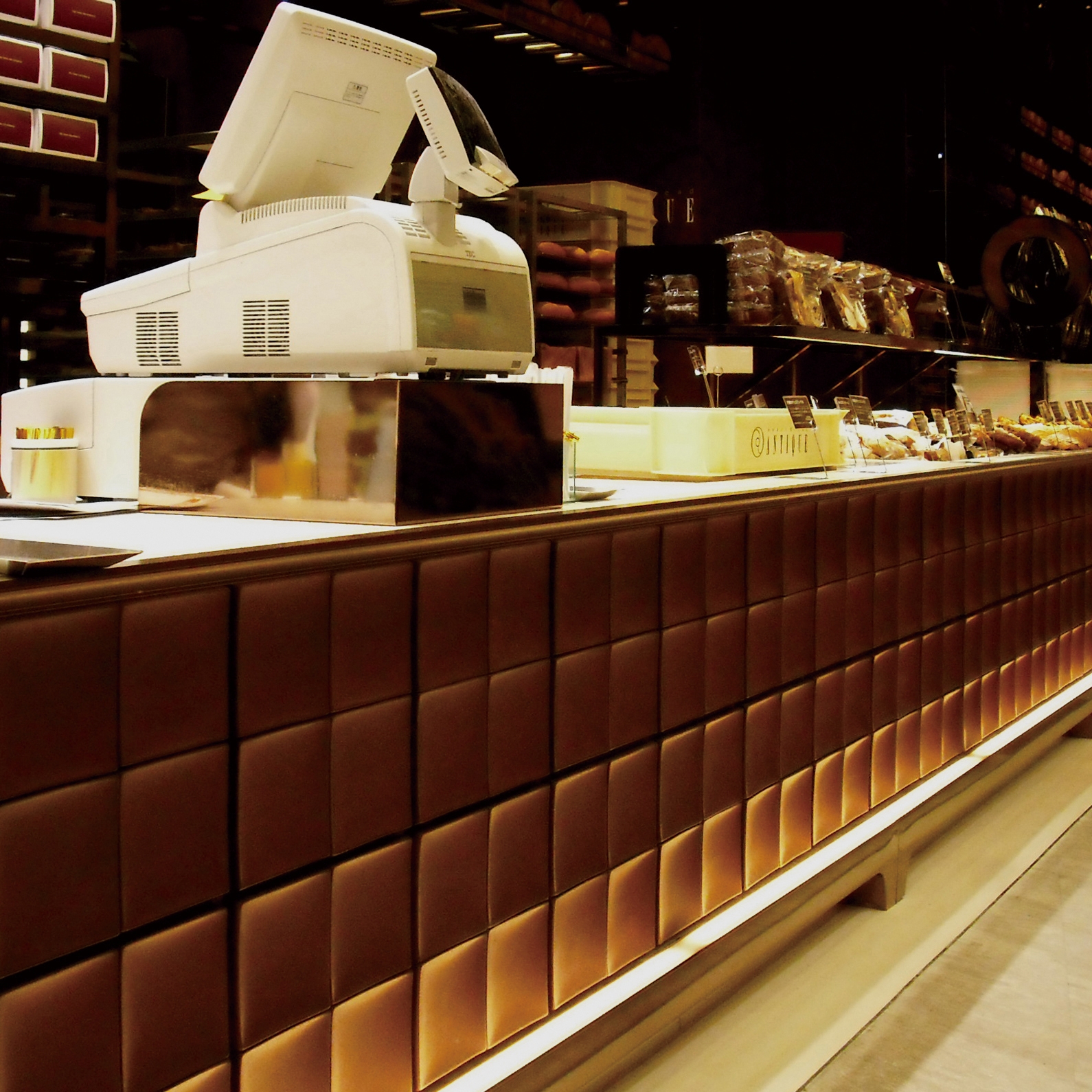 Mostra il prodotto Round square model B in-situ del produttore Kenzan