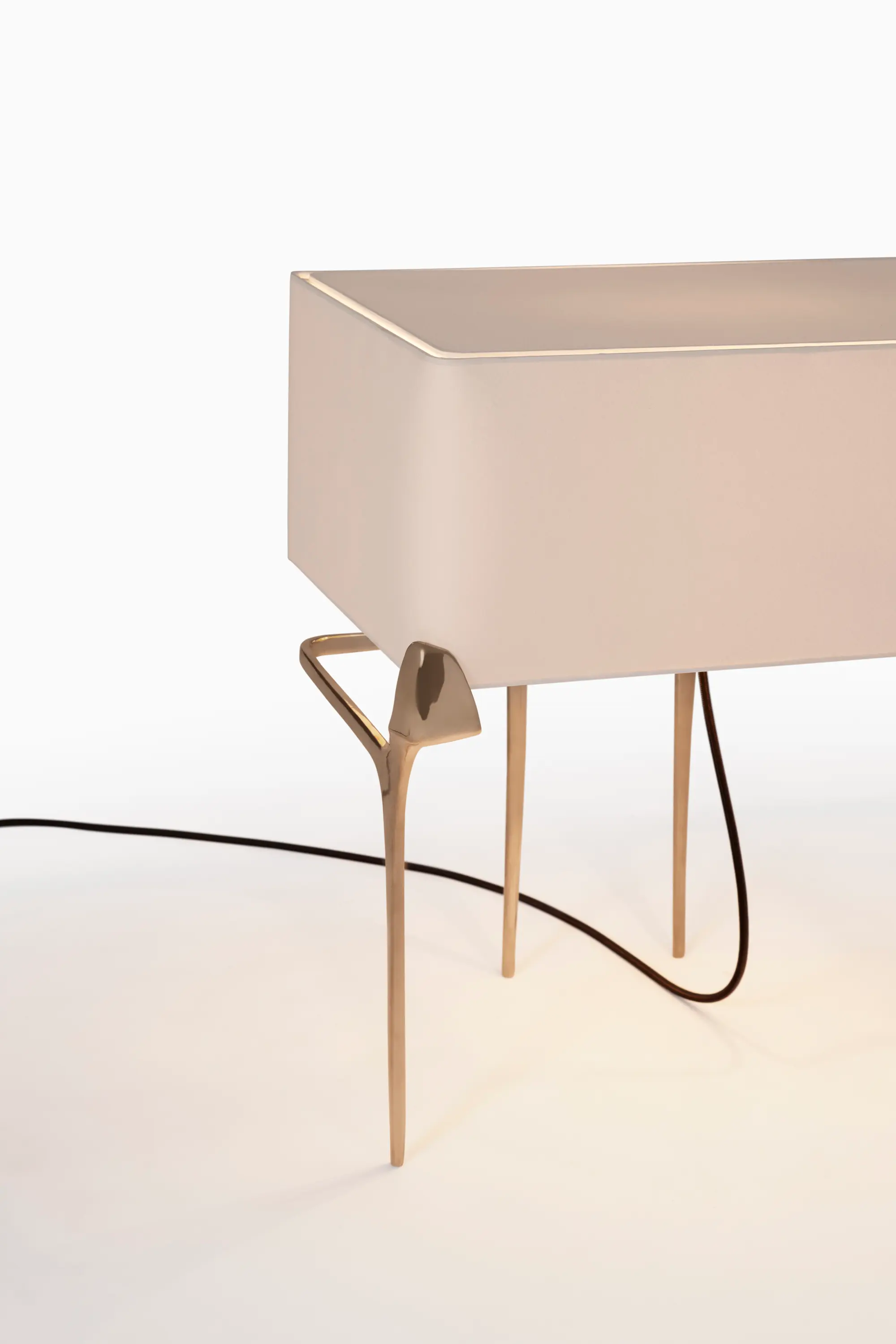 CASTE - Flint Table Lamp