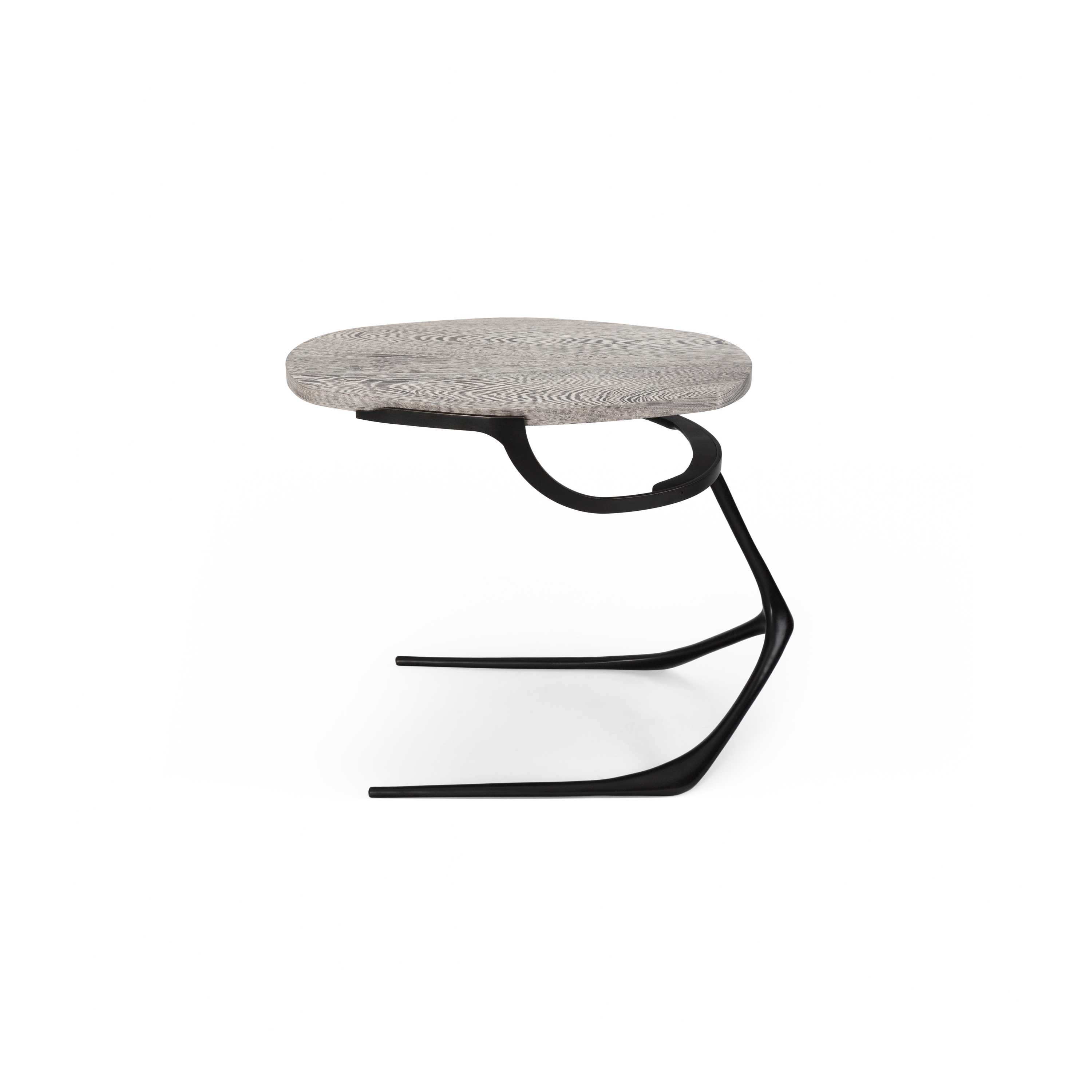 Afficher le produit Wishbone Side Table du fabricant CASTE
