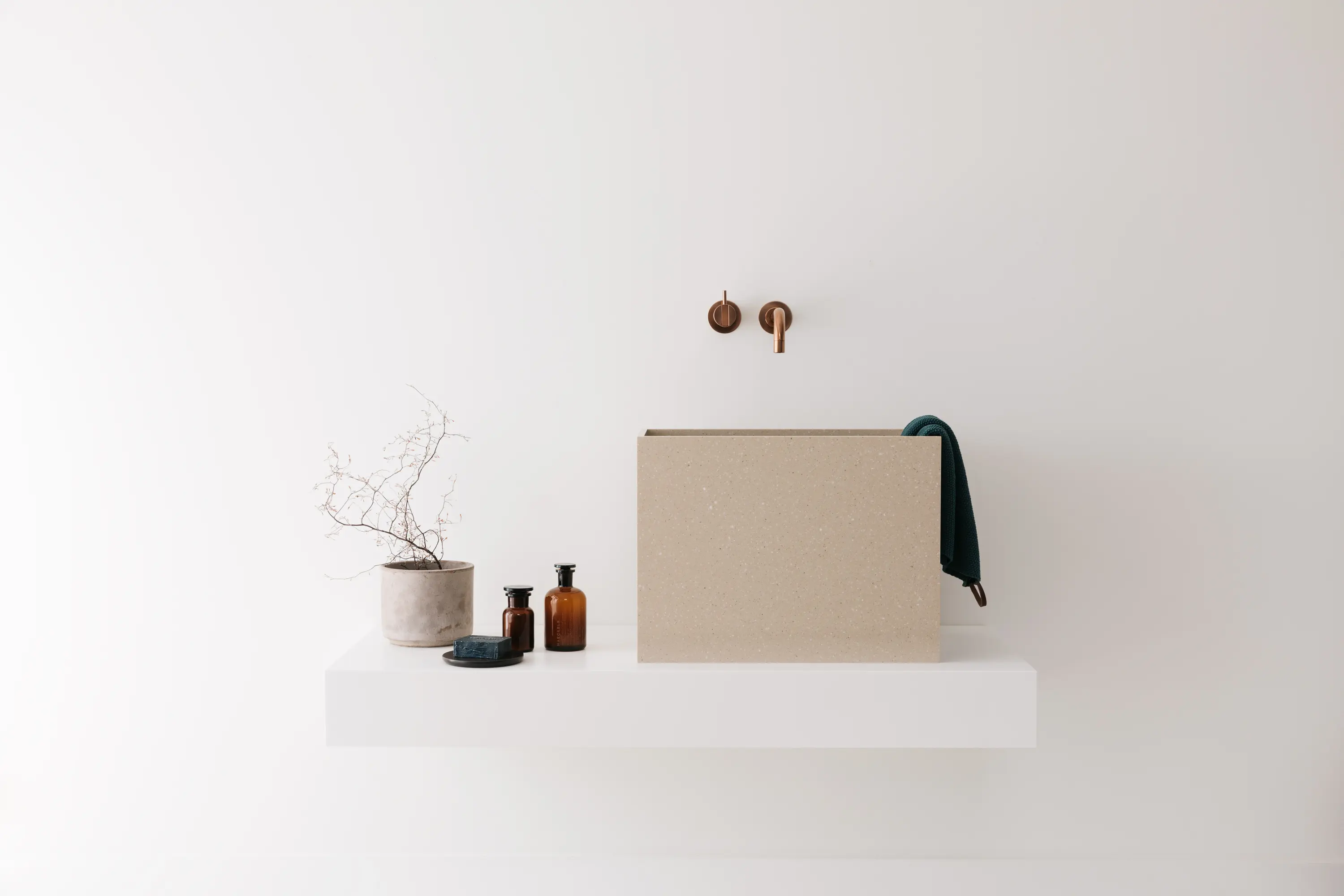 Not Only White - Fall countertop basin