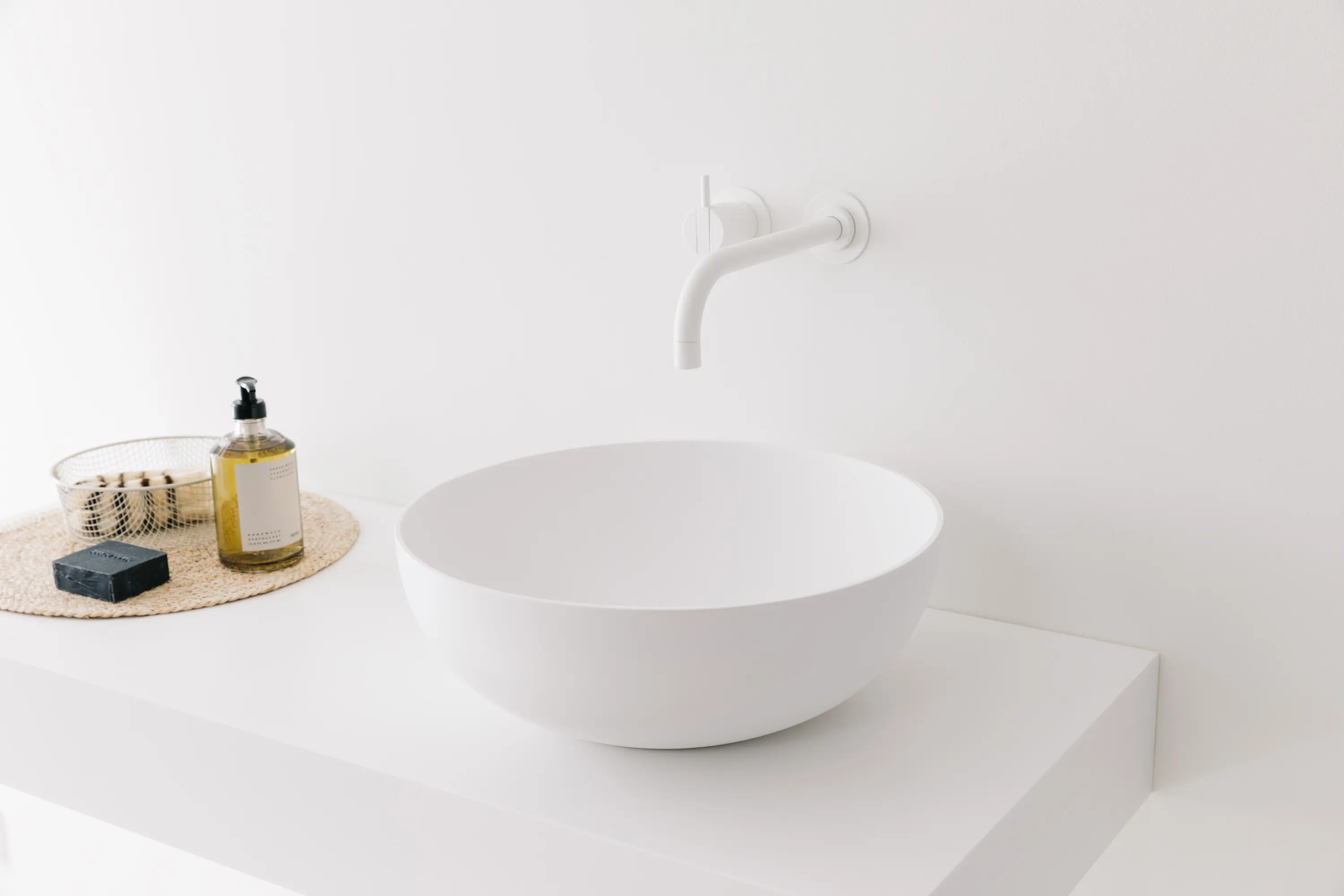 Not Only White - Soft countertop basin