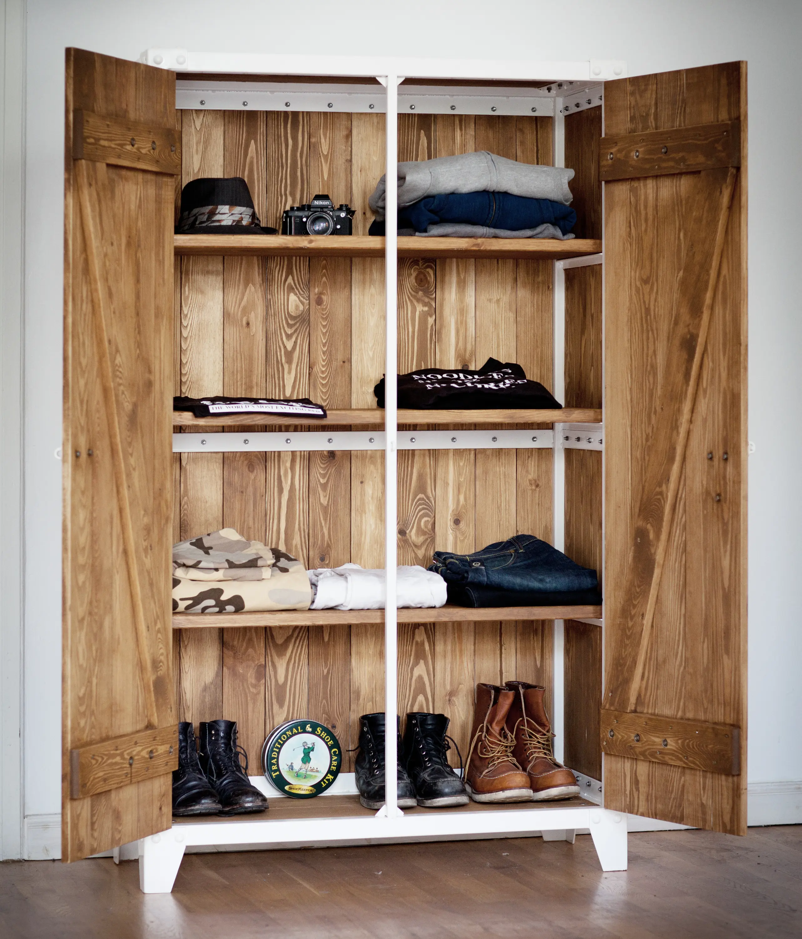Noodles Noodles & Noodles CORP. - SCHRANK PX WOOD