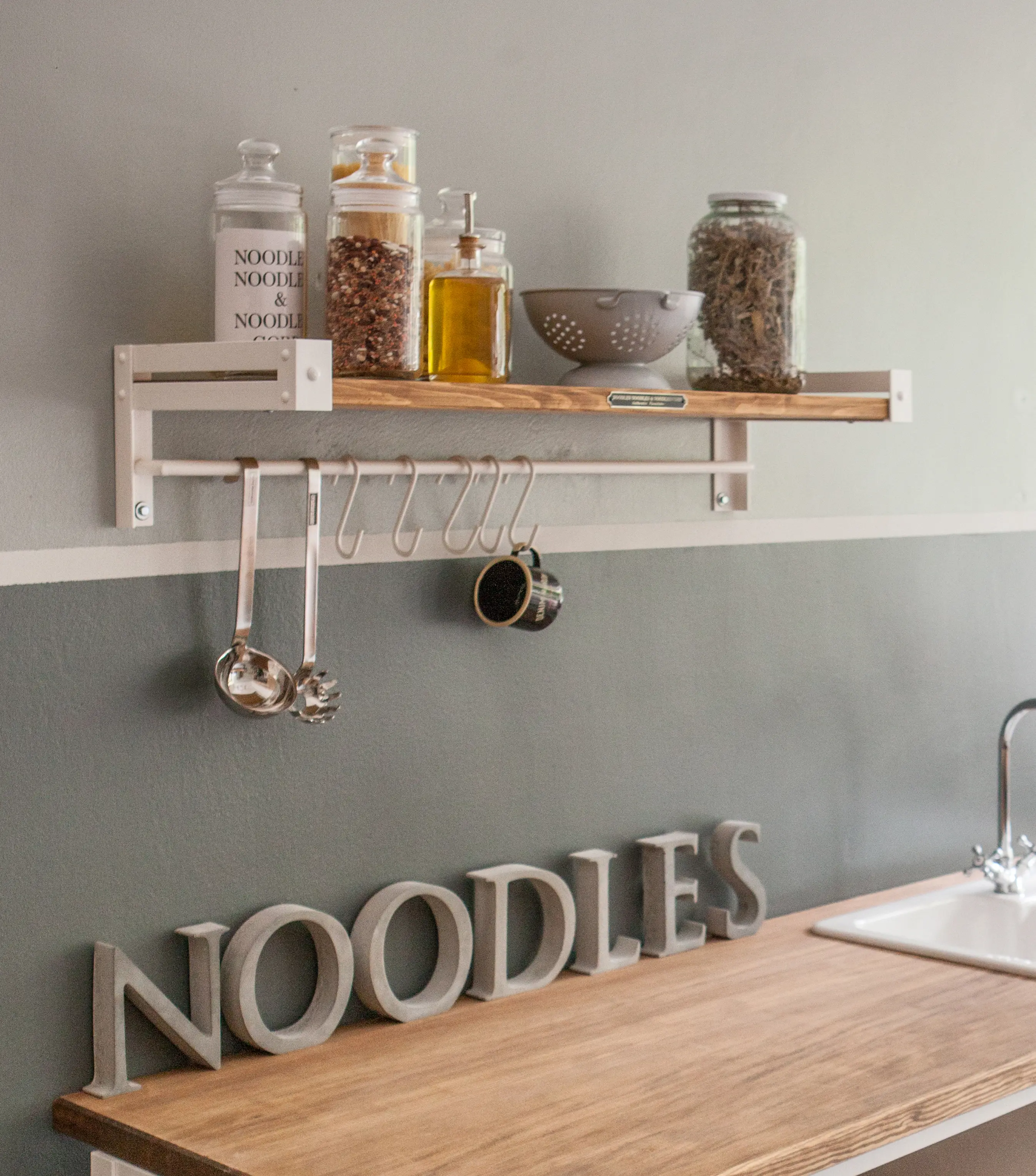 Noodles Noodles & Noodles CORP. - HOOK