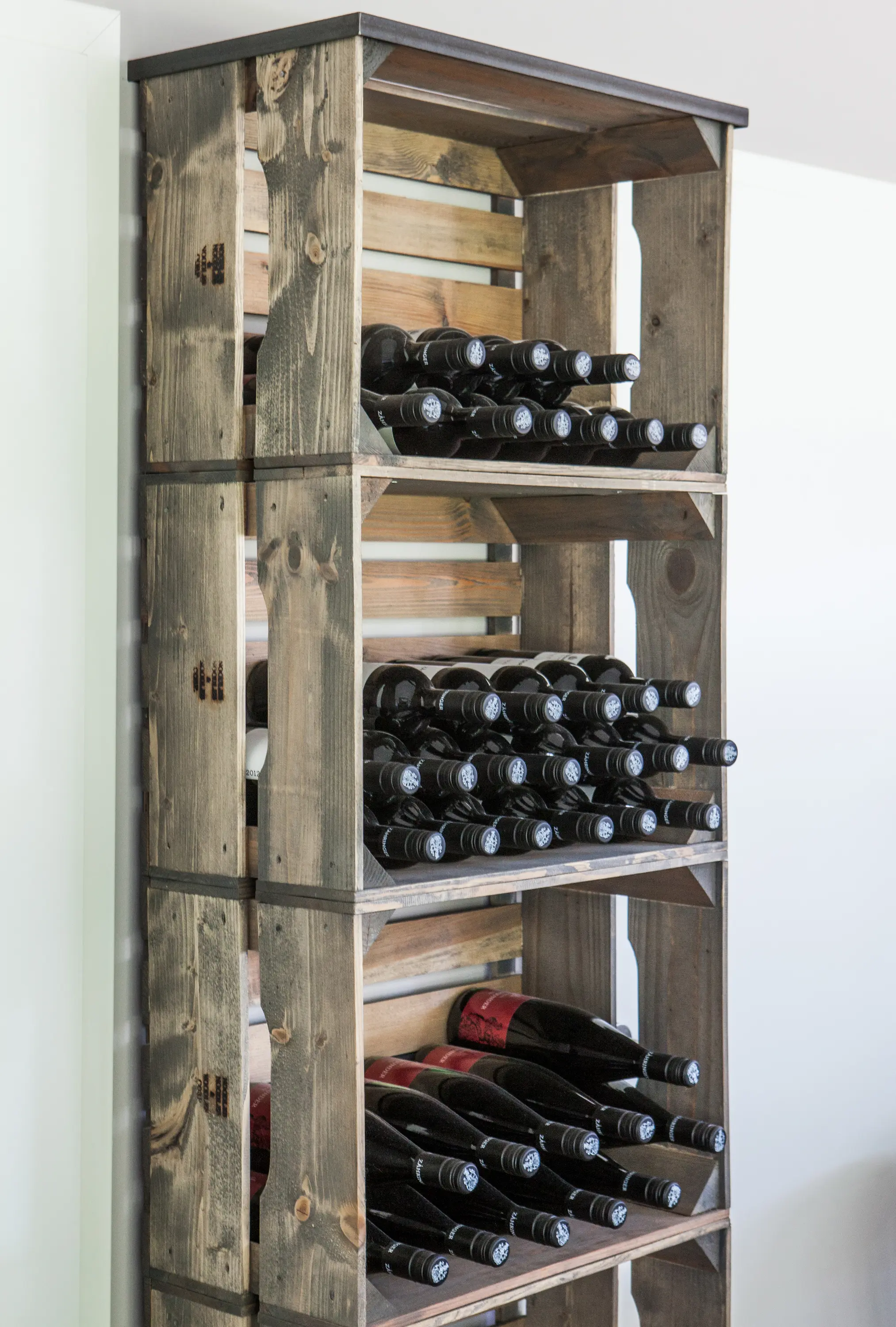 Noodles Noodles & Noodles CORP. - DIY CRATES SHELF 2