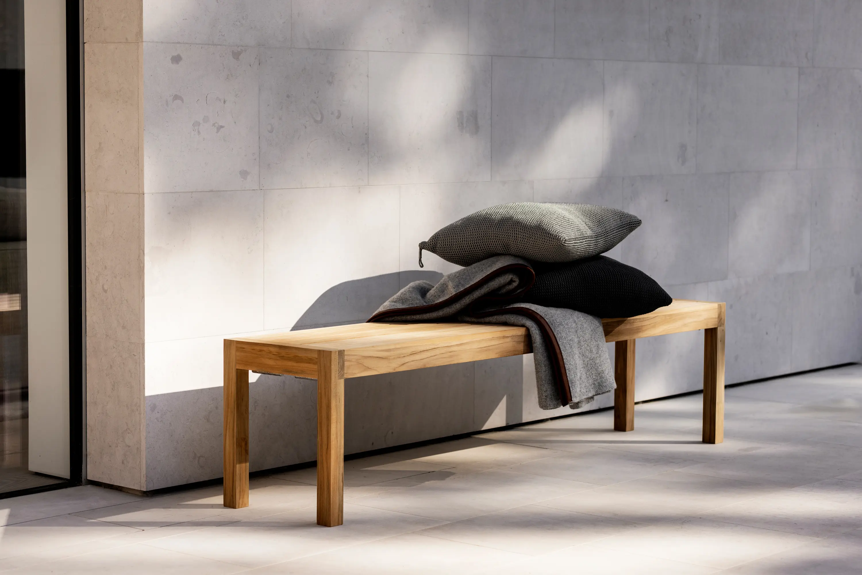 Skargaarden - Laknäs Bench