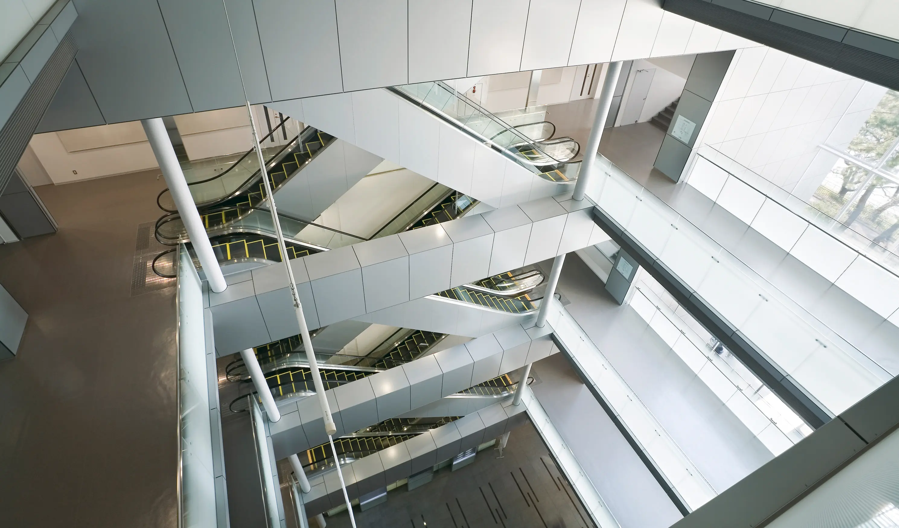 gallery-slide-1