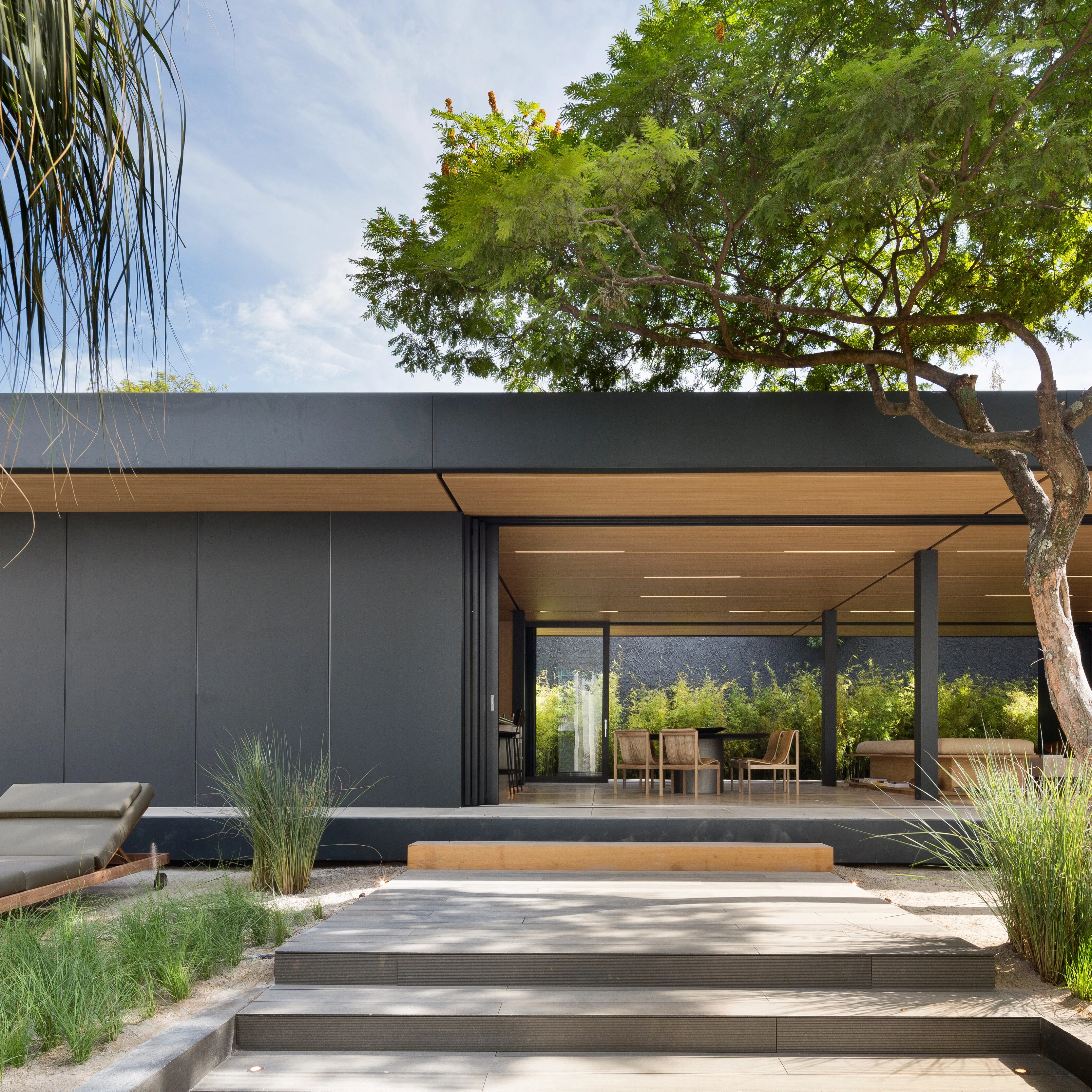 3M™ DI-NOC™ Architectural Finishes Exterior Series