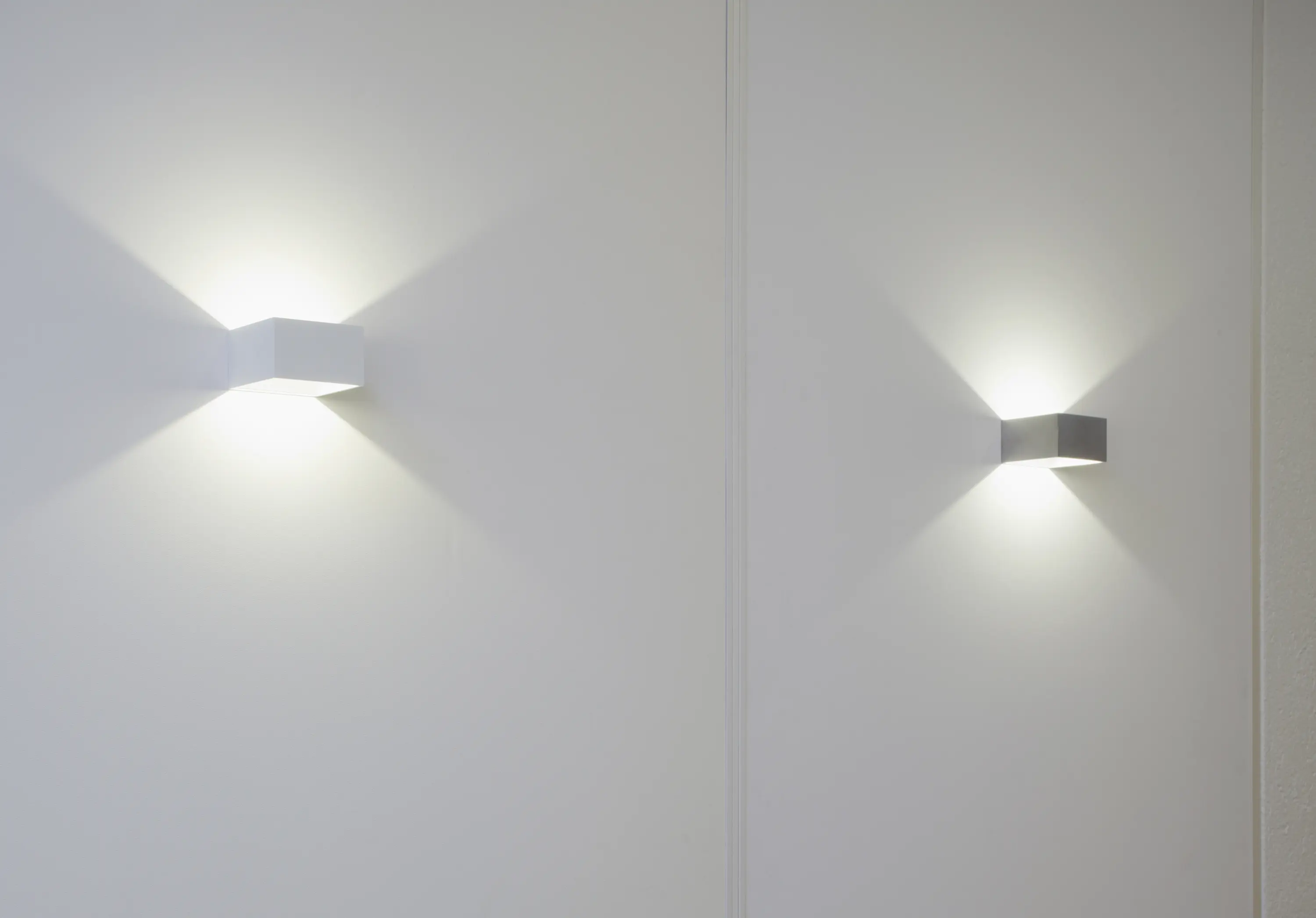 UNEX - Lim LED Wall sconce