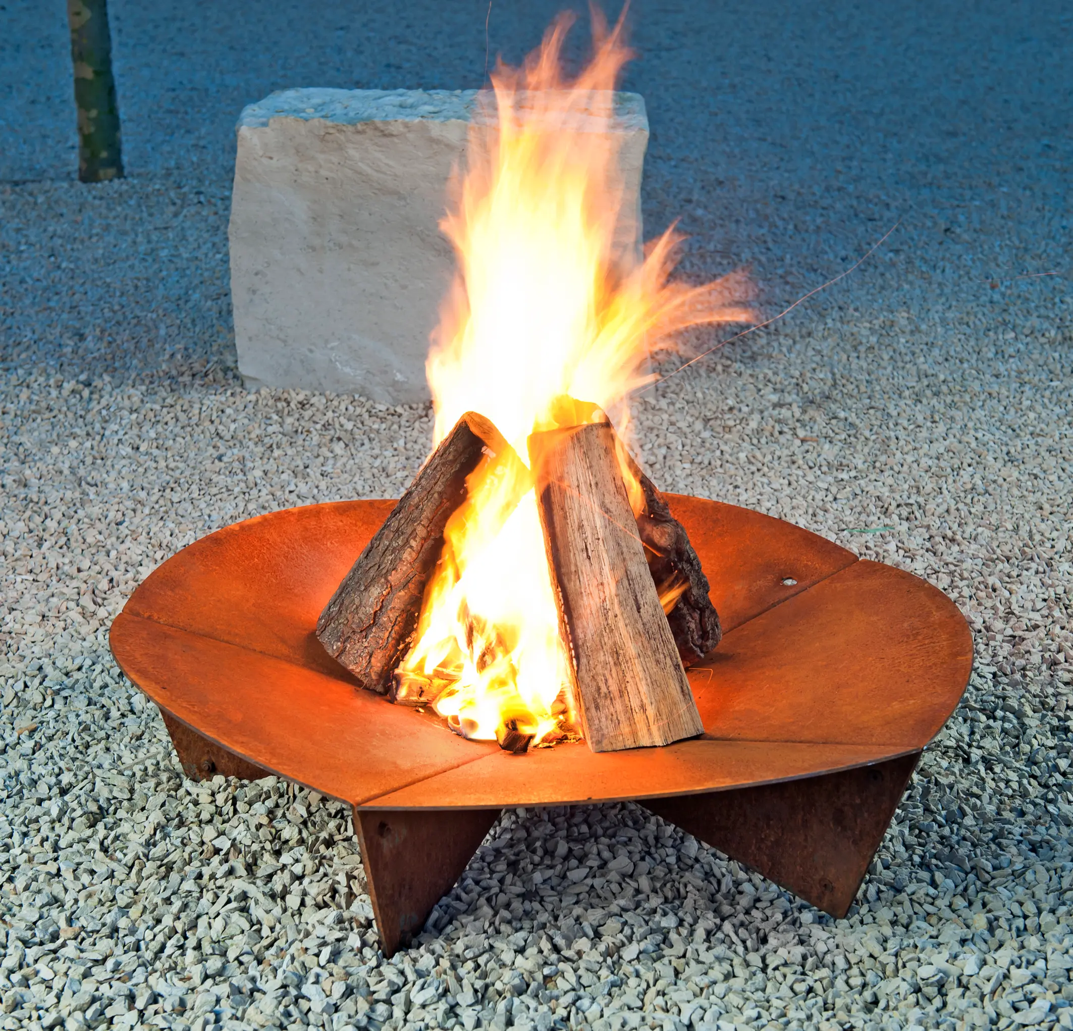 keilbach - Bloom Fireplace