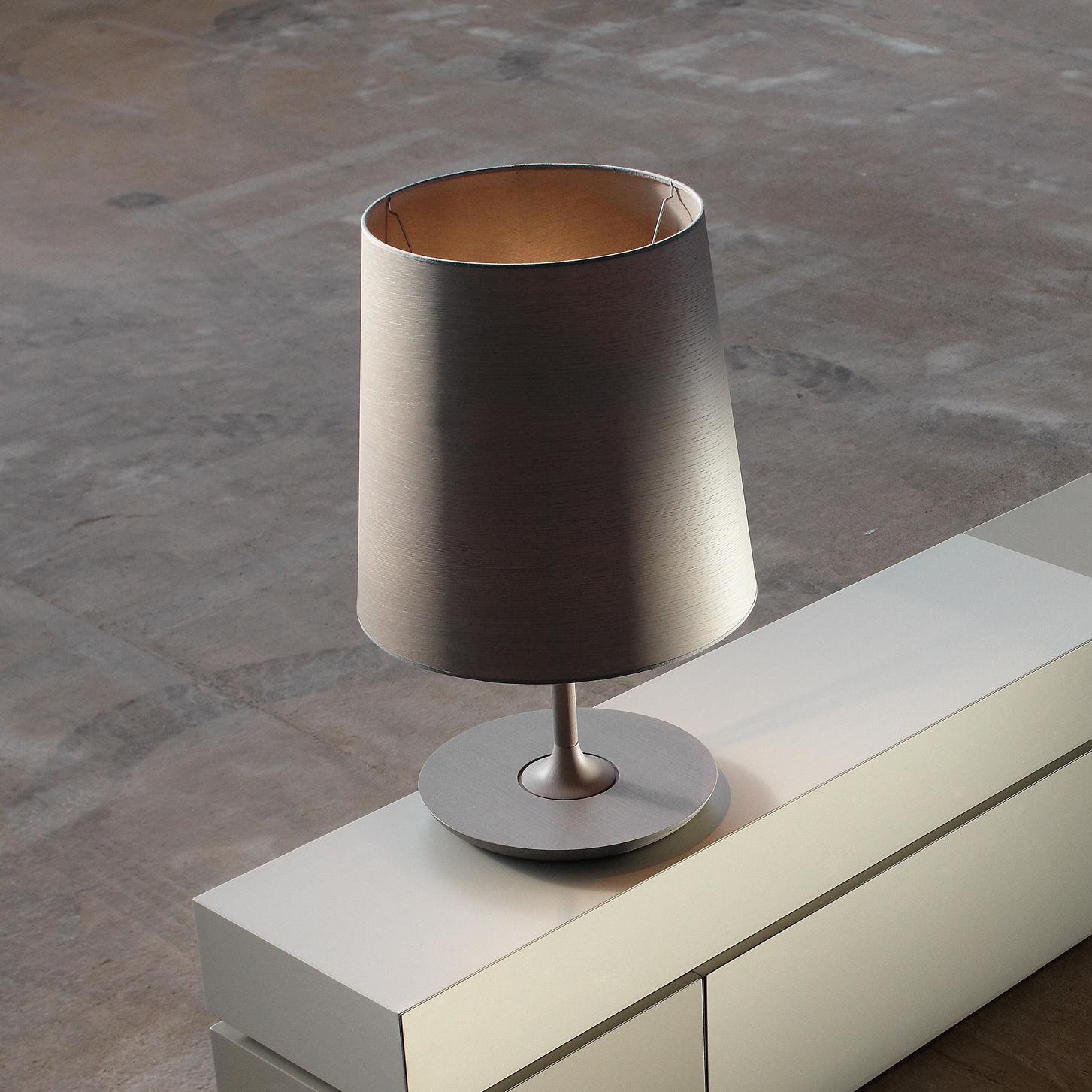 Vertoon produk Difusa table lamp van vervaardiger Original Joan Lao