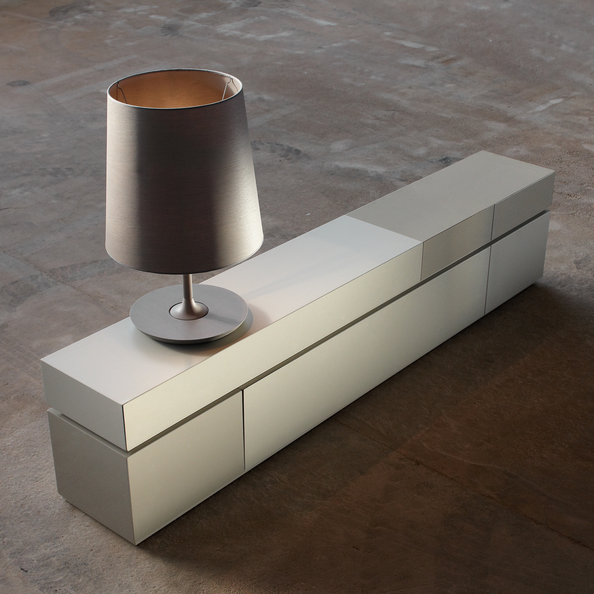 Mostra il prodotto Changes sideboard del produttore Original Joan Lao