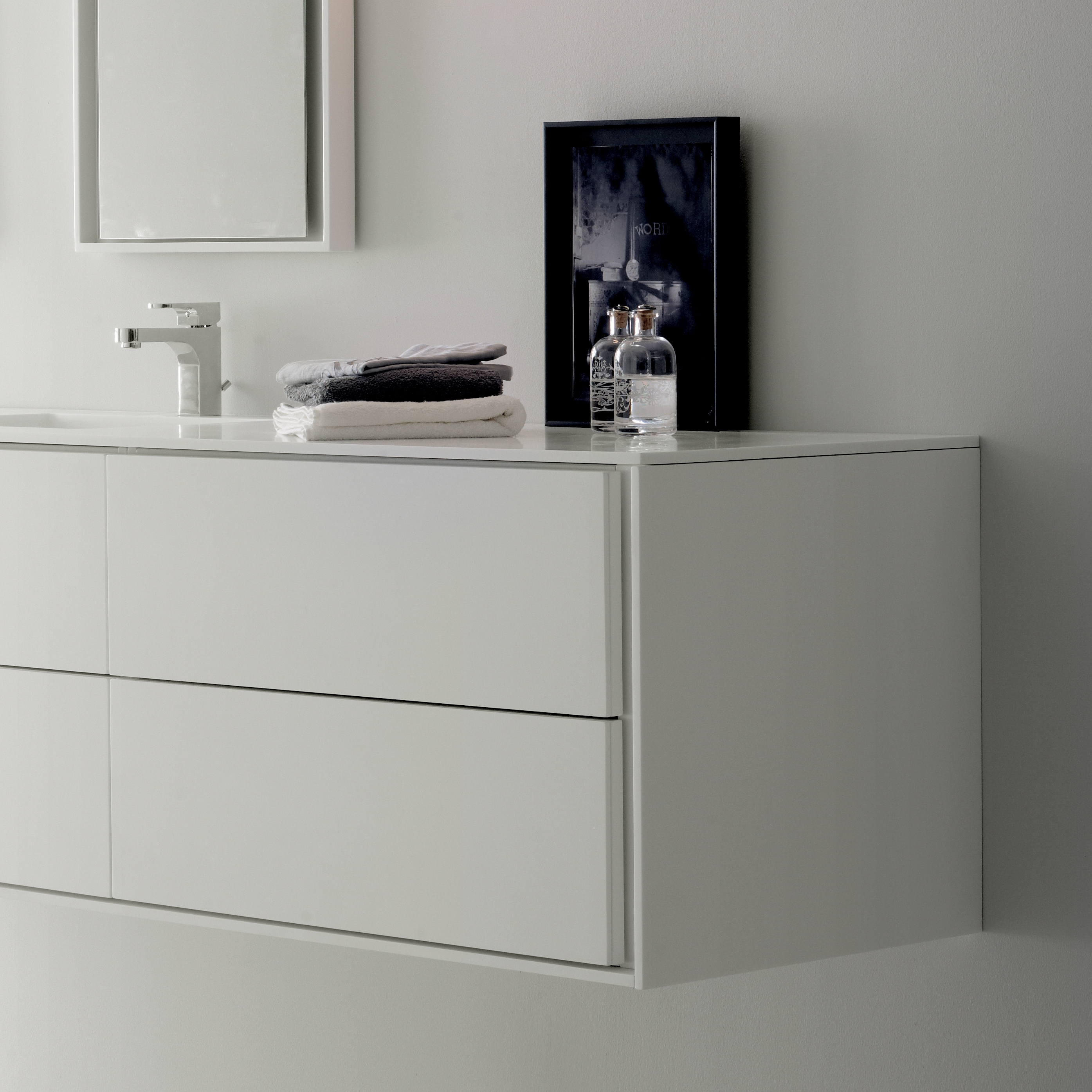Forro basin vanity unit